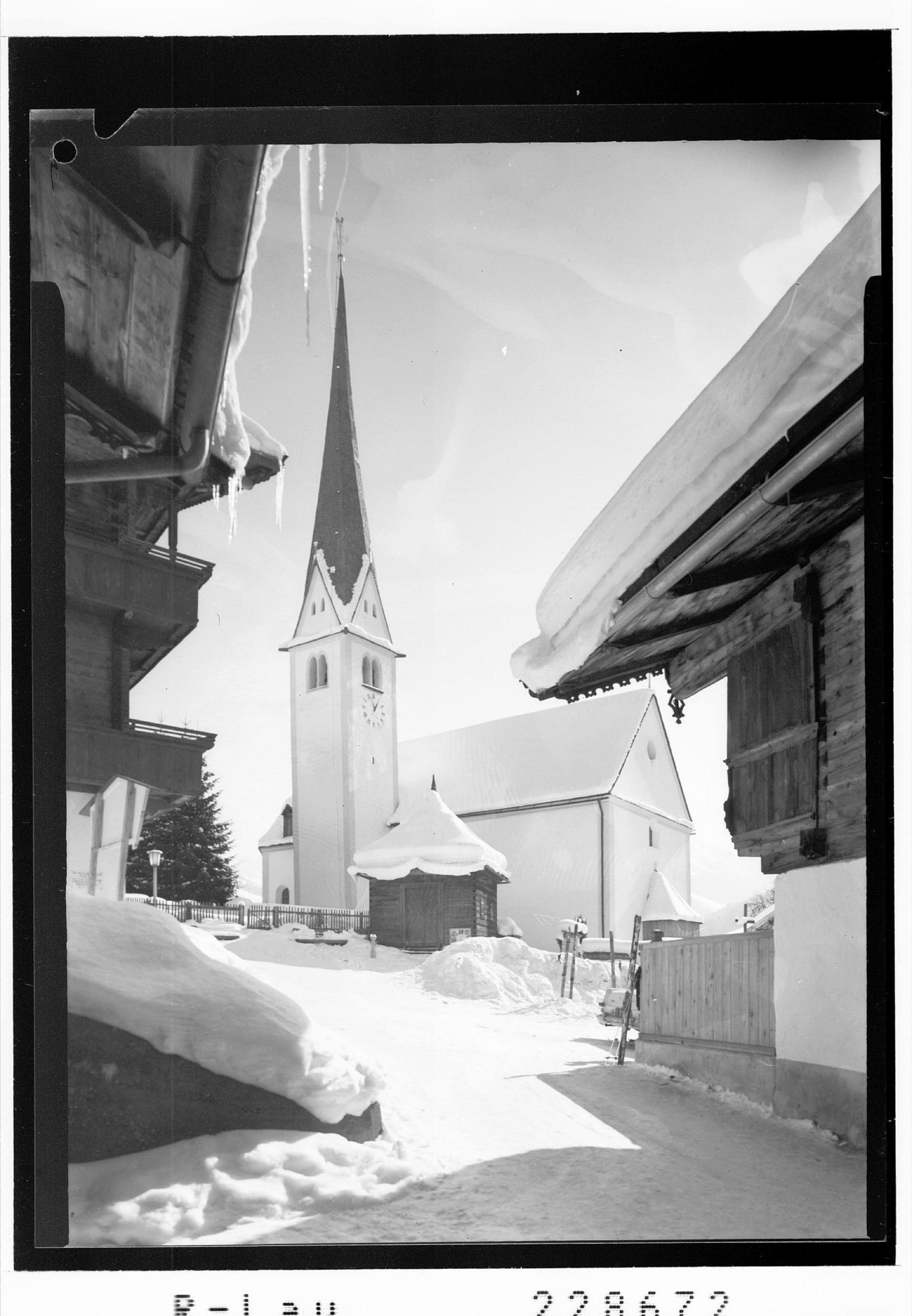 [Pfarrkirche in Alpbach / Tirol]></div>


    <hr>
    <div class=