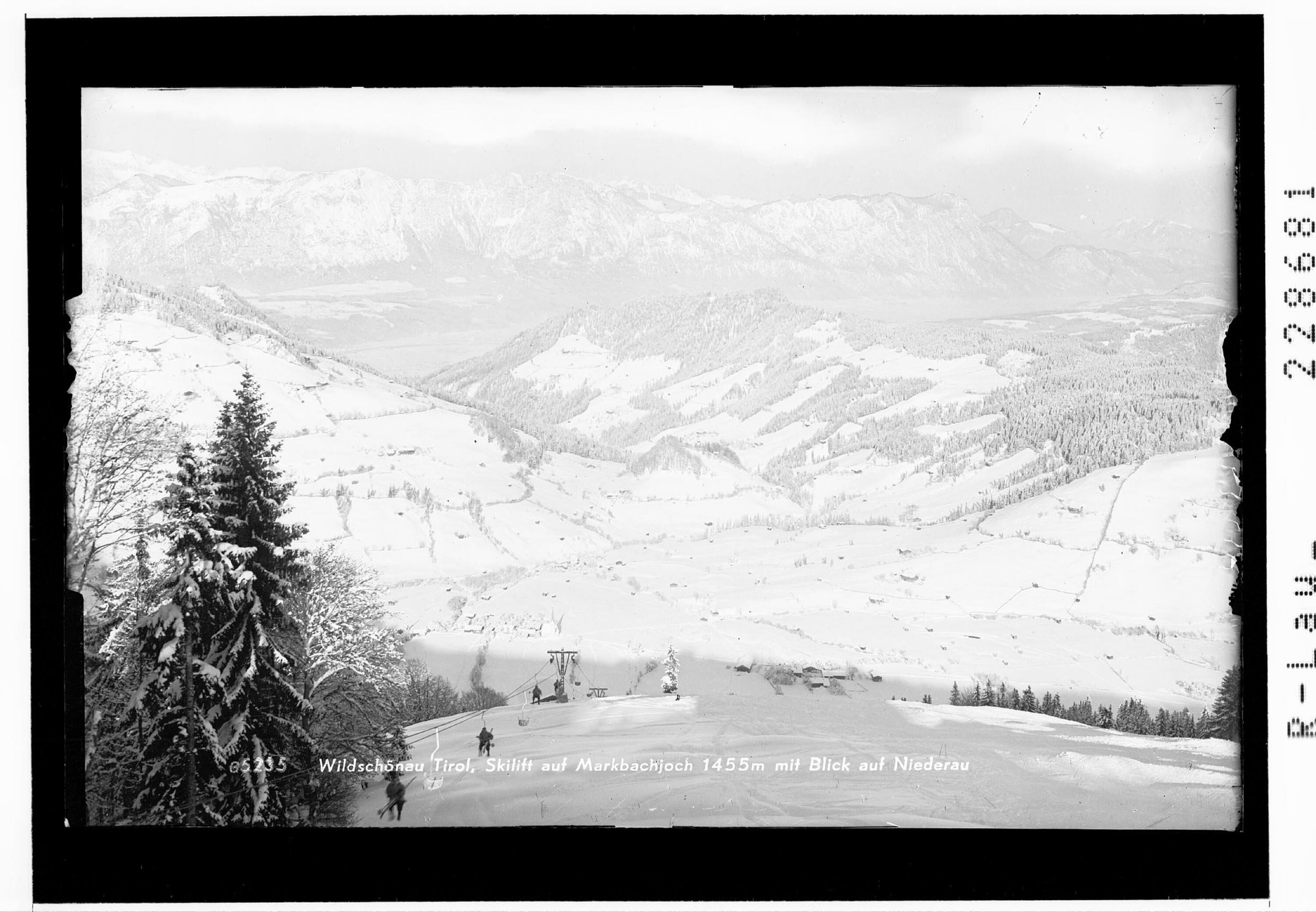 Wildschönau / Tirol / Skilift auf Markbachjoch 1455 m mit Blick auf Niederau></div>


    <hr>
    <div class=