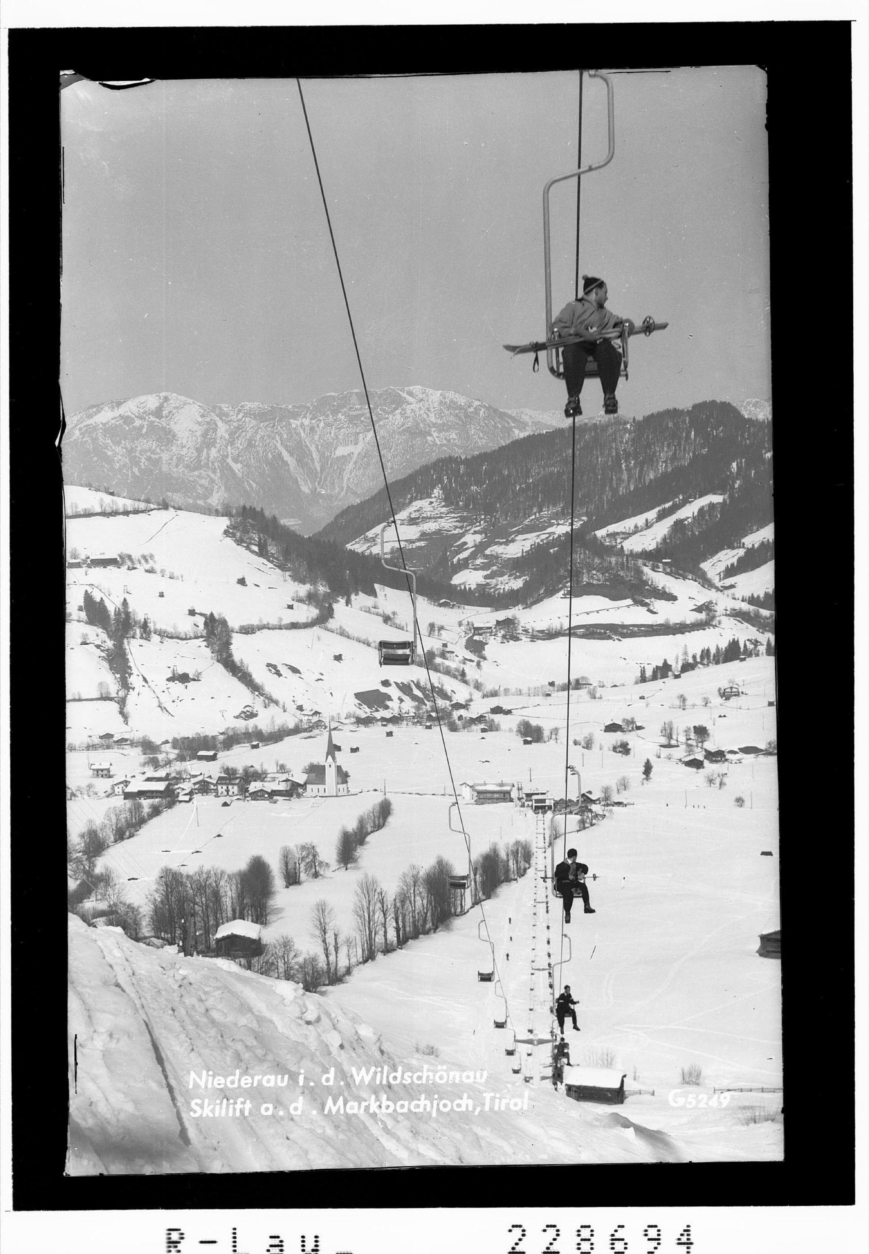 Niederau in der Wildschönau / Skilift auf das Markbachjoch / Tirol></div>


    <hr>
    <div class=