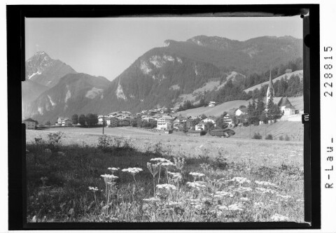 Hippach im Zillertal gegen Tristenspitze und Gschössberg / Tirol von Wilhelm Stempfle