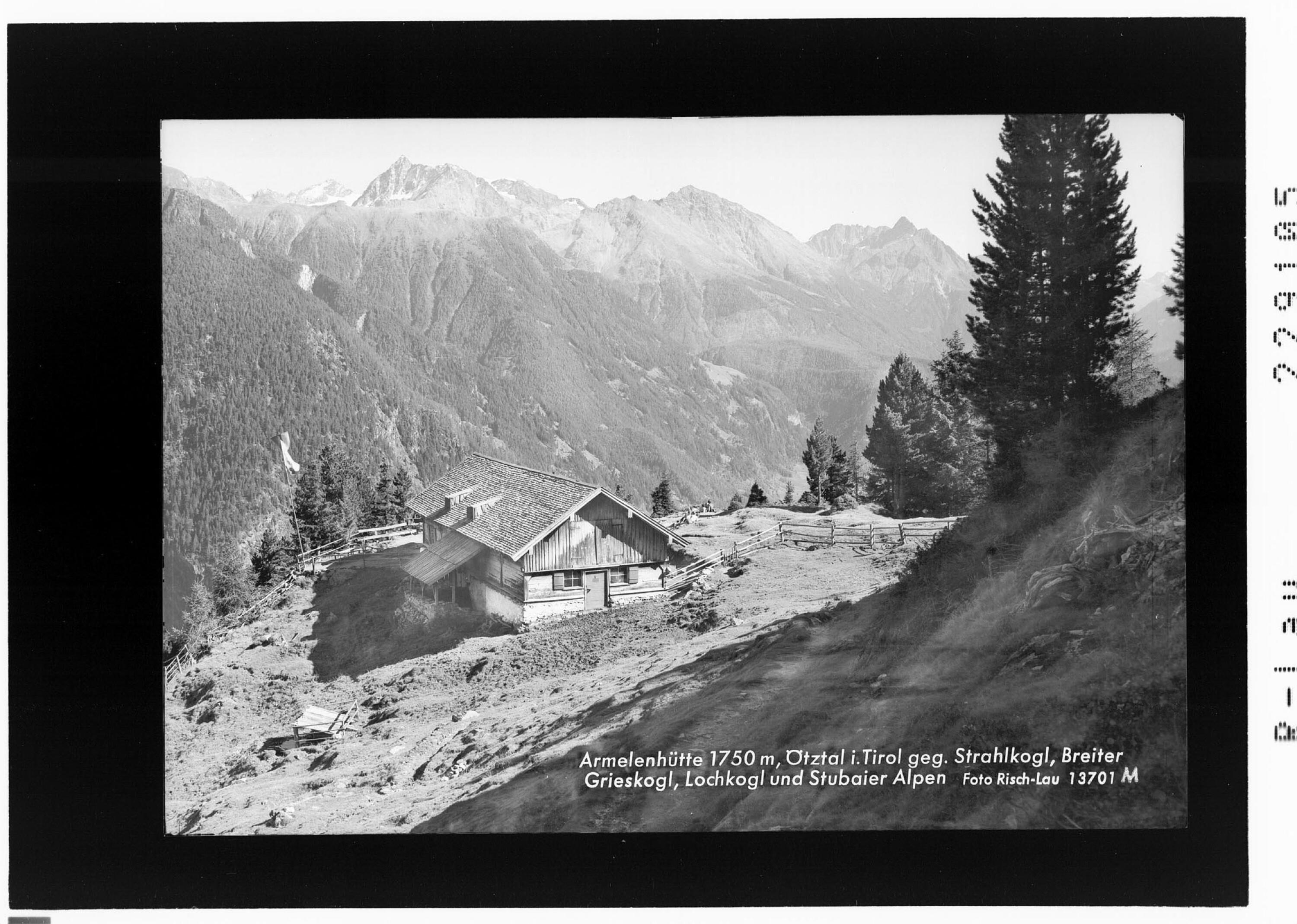 Armelenhütte 1750 m / Ötztal in Tirol gegen Strahlkogl - Breiter Grieskogl - Lochkogl und Stubaier Alpen></div>


    <hr>
    <div class=