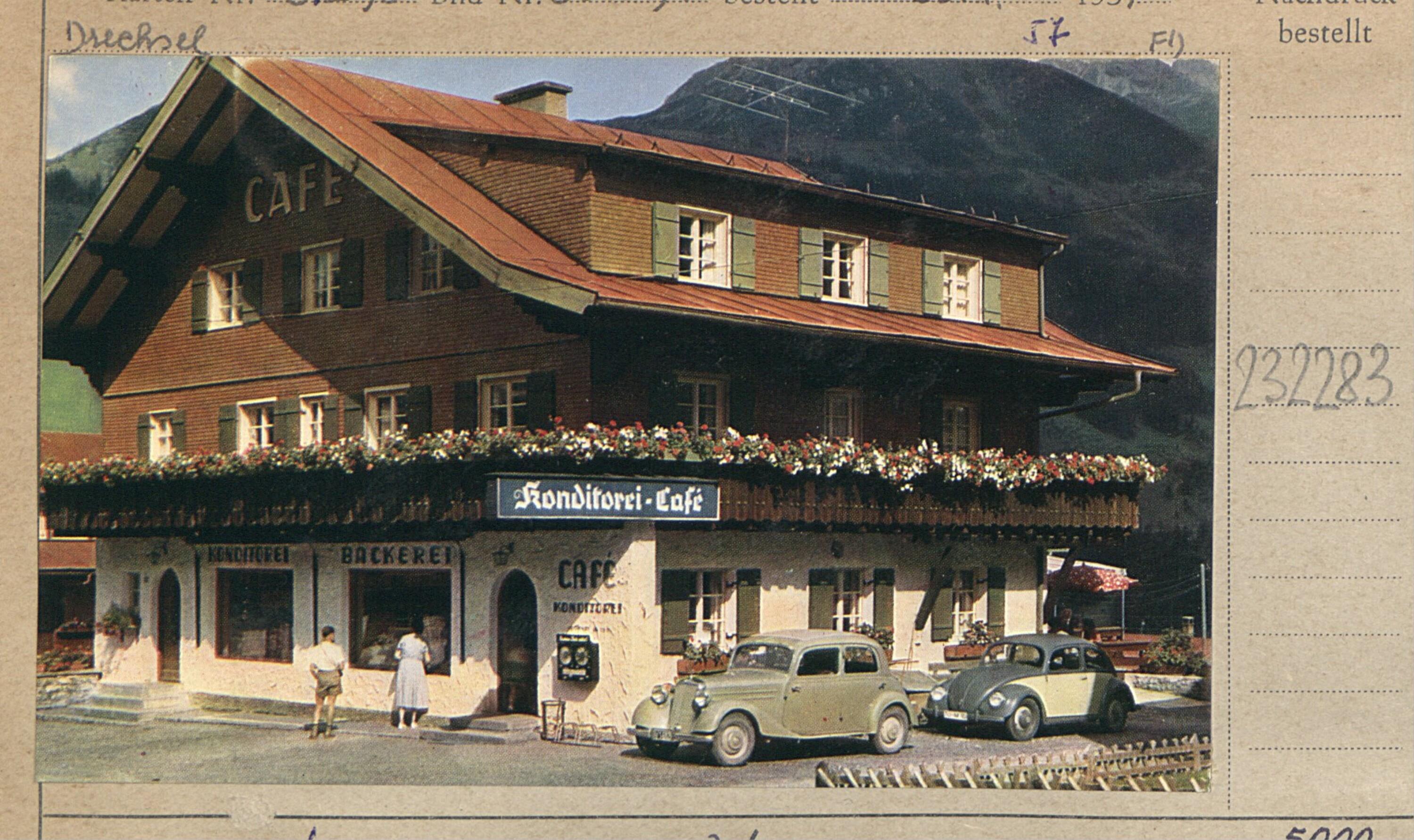 [Konditorei - Cafe Drechsel in Mittelberg / Kleinwalsertal]></div>


    <hr>
    <div class=
