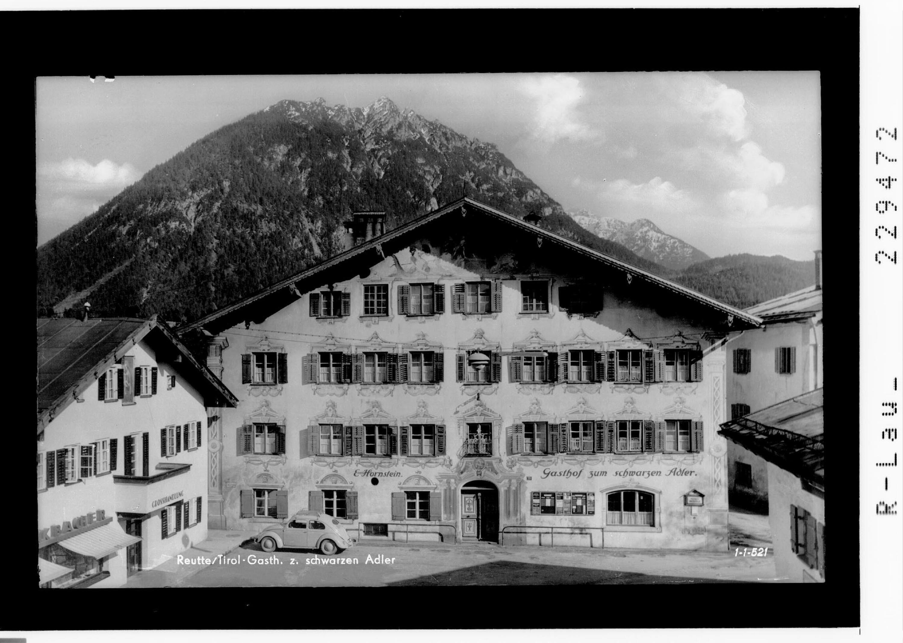 Reutte in Tirol / Gasthof zum schwarzen Adler></div>


    <hr>
    <div class=