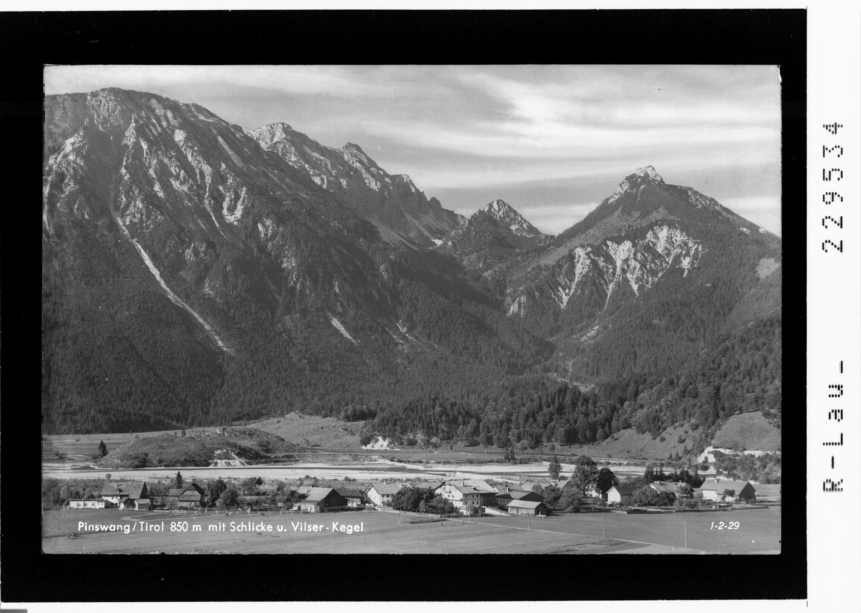 Pinswang / Tirol 850 m mit Schlicke und Vilser Kegel></div>


    <hr>
    <div class=