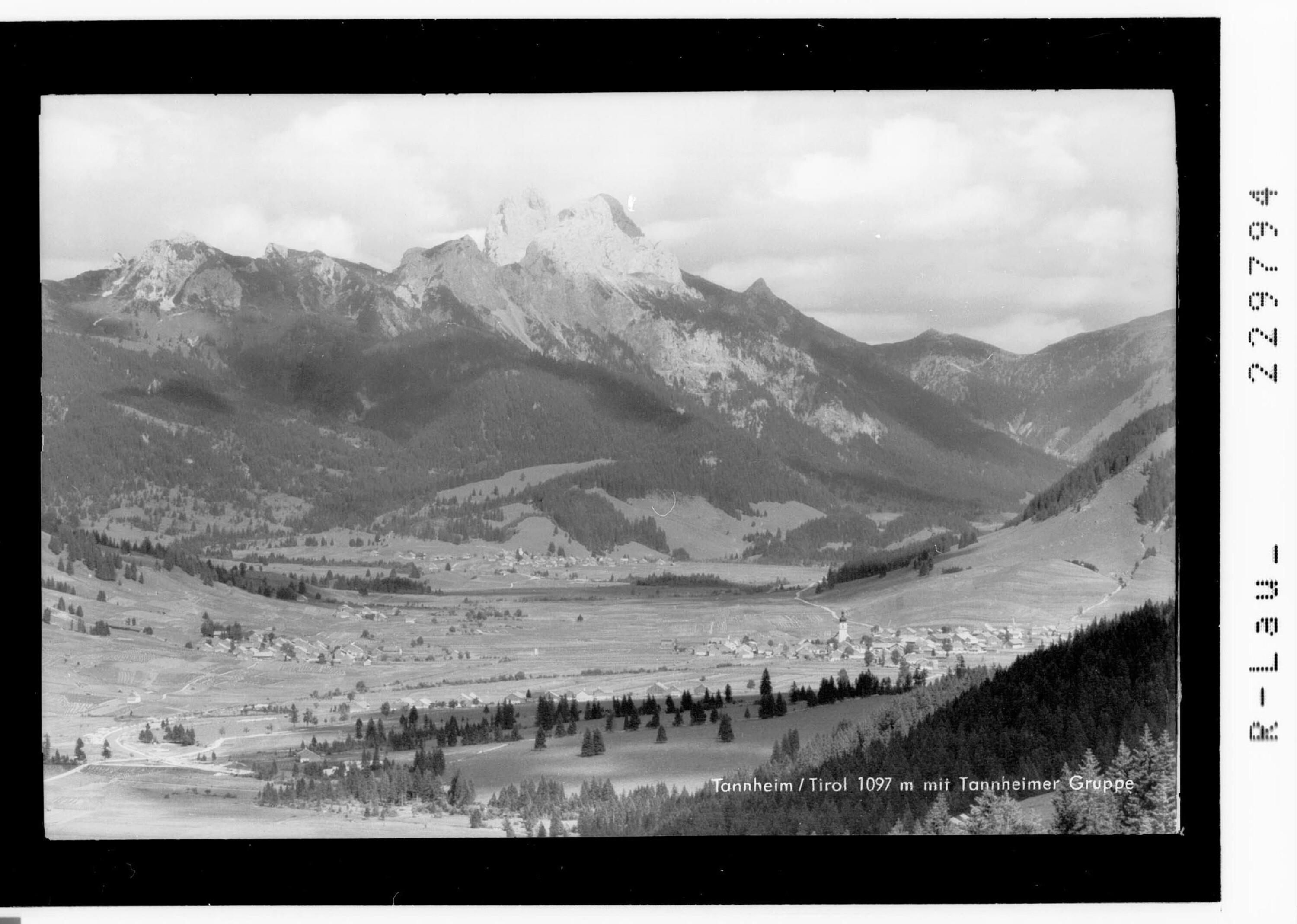 Tannheim / Tirol 1097 m mit Tannheimer Gruppe></div>


    <hr>
    <div class=