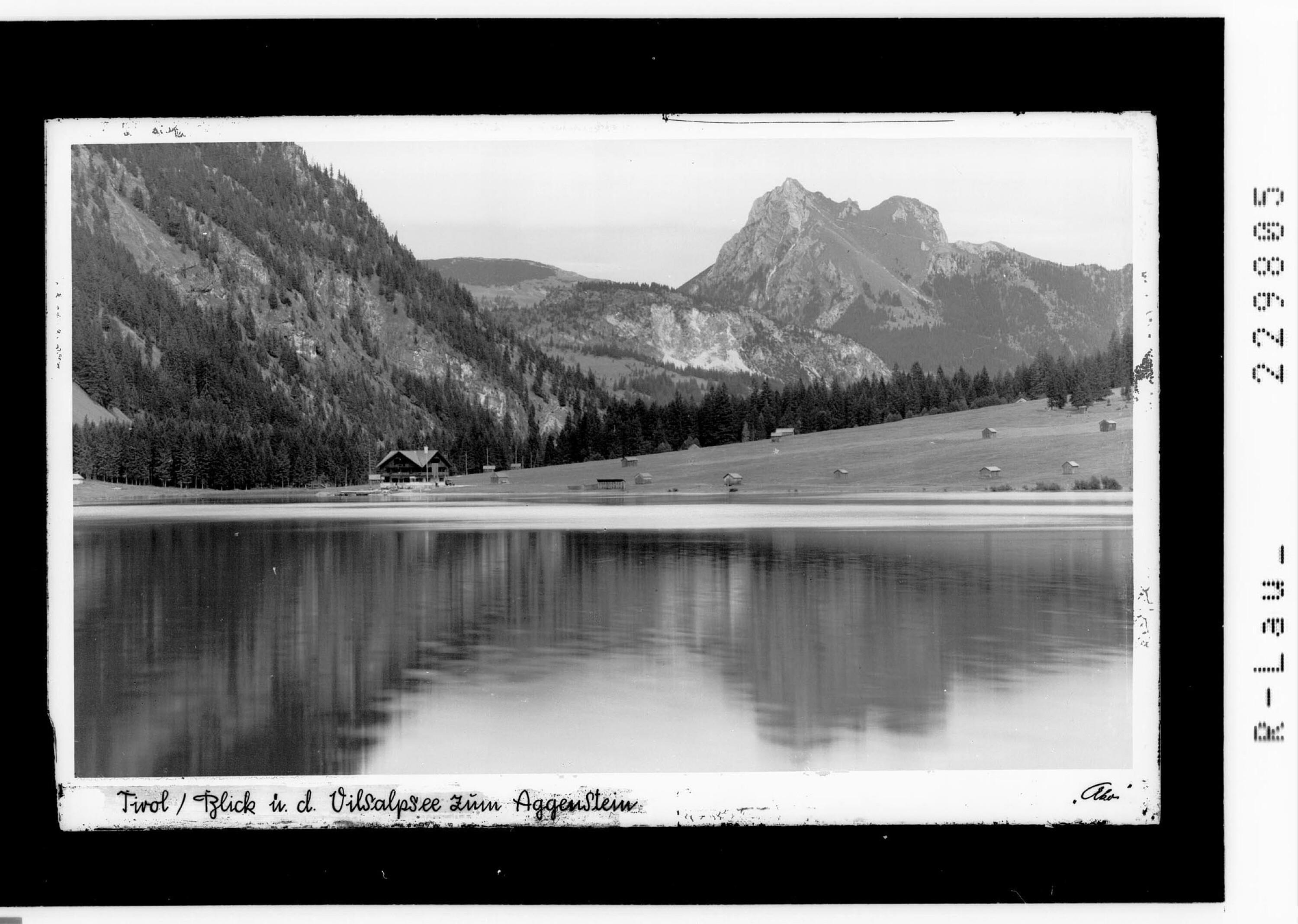 Tirol / Blick vom Vilsalpsee zum Aggenstein></div>


    <hr>
    <div class=