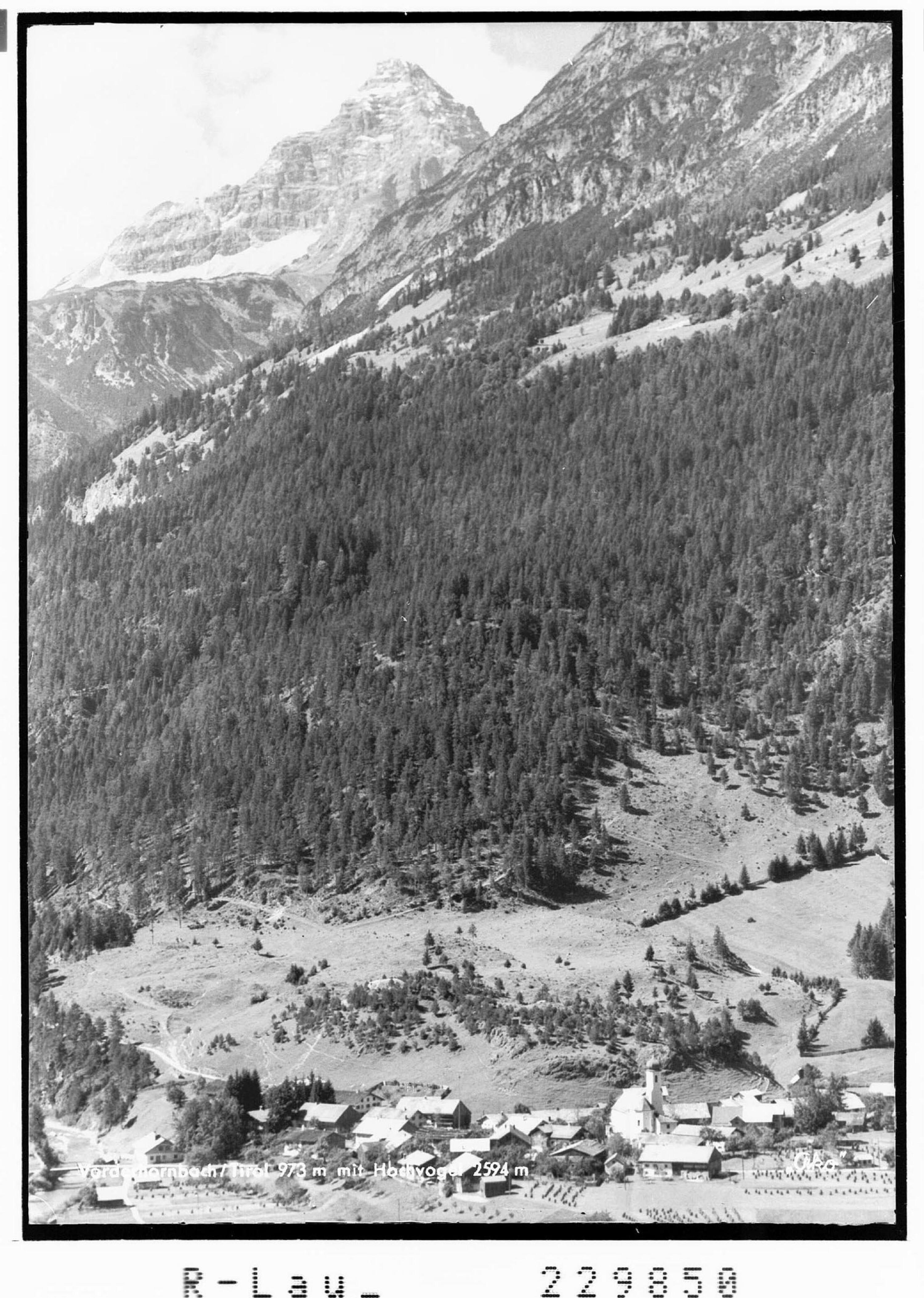 Vorderhornbach / Tirol 973 m mit Hochvogel 2594 m></div>


    <hr>
    <div class=