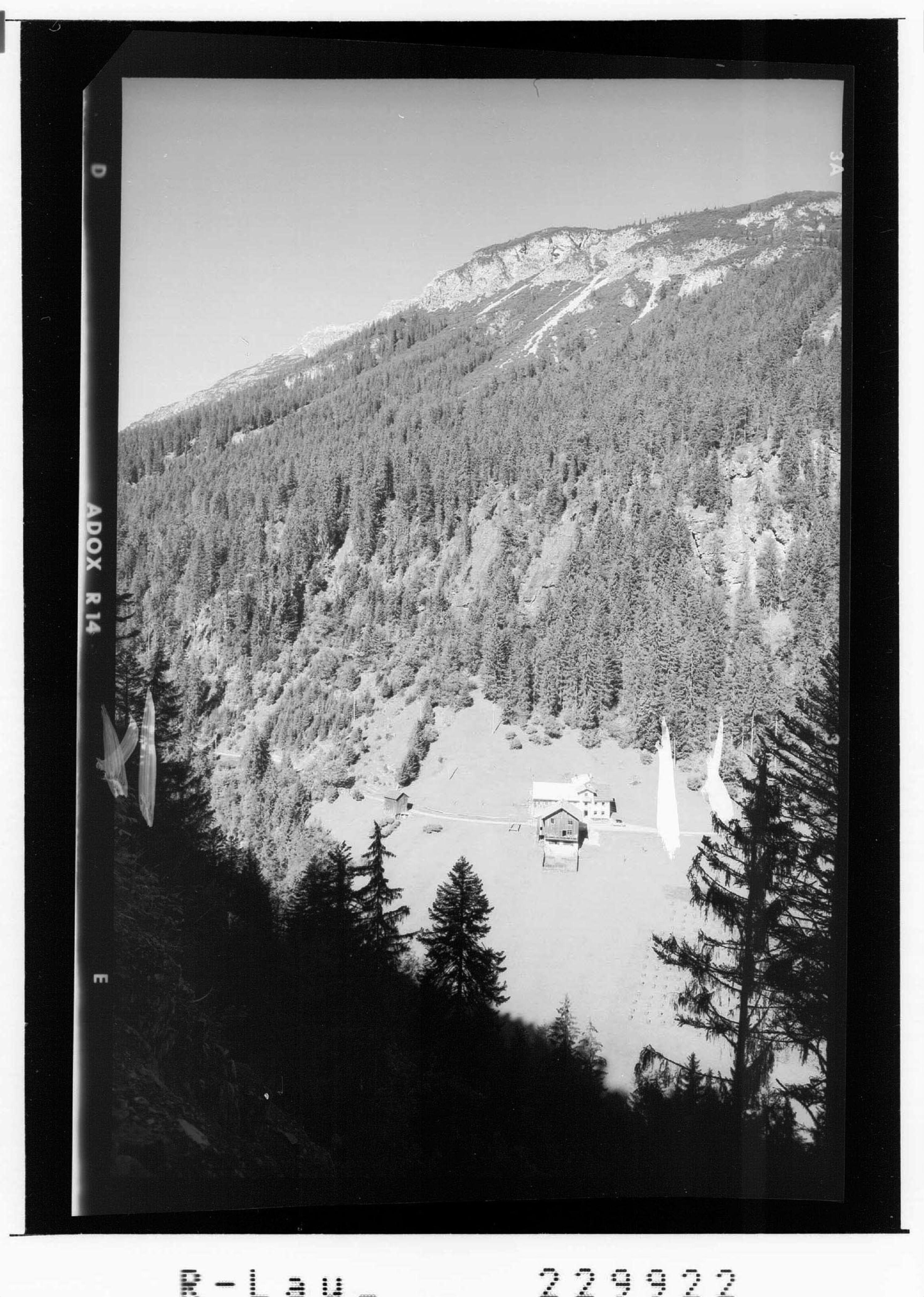 [Gasthof Alpenrose in Hinterhornbach / Ausserfern / Tirol]></div>


    <hr>
    <div class=