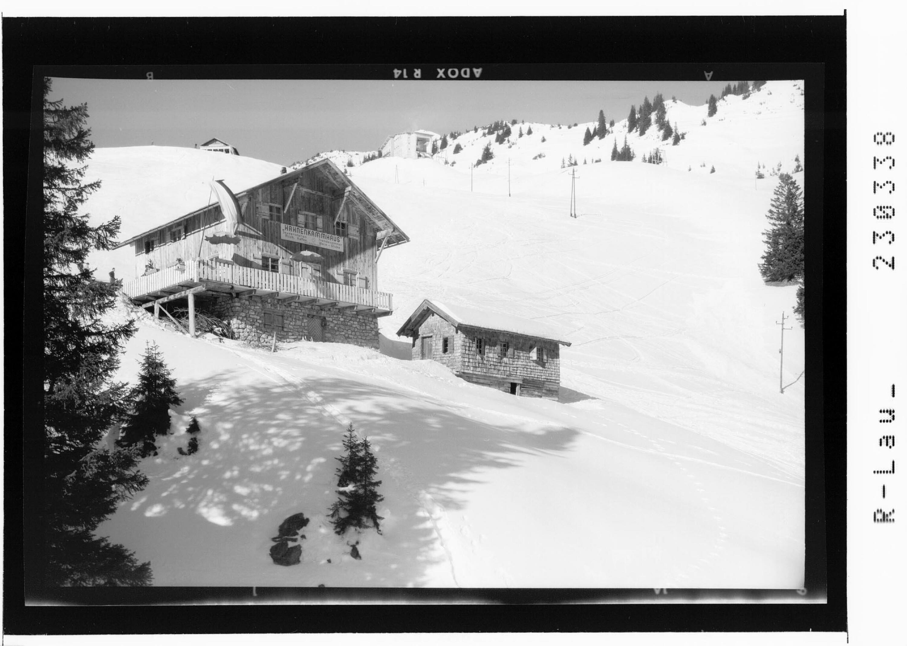 [Cilly Schutzhütte auf der Höfener Alpe gegen Bergstation der Hahnenkammbahn / Ausserfern / Tirol]></div>


    <hr>
    <div class=