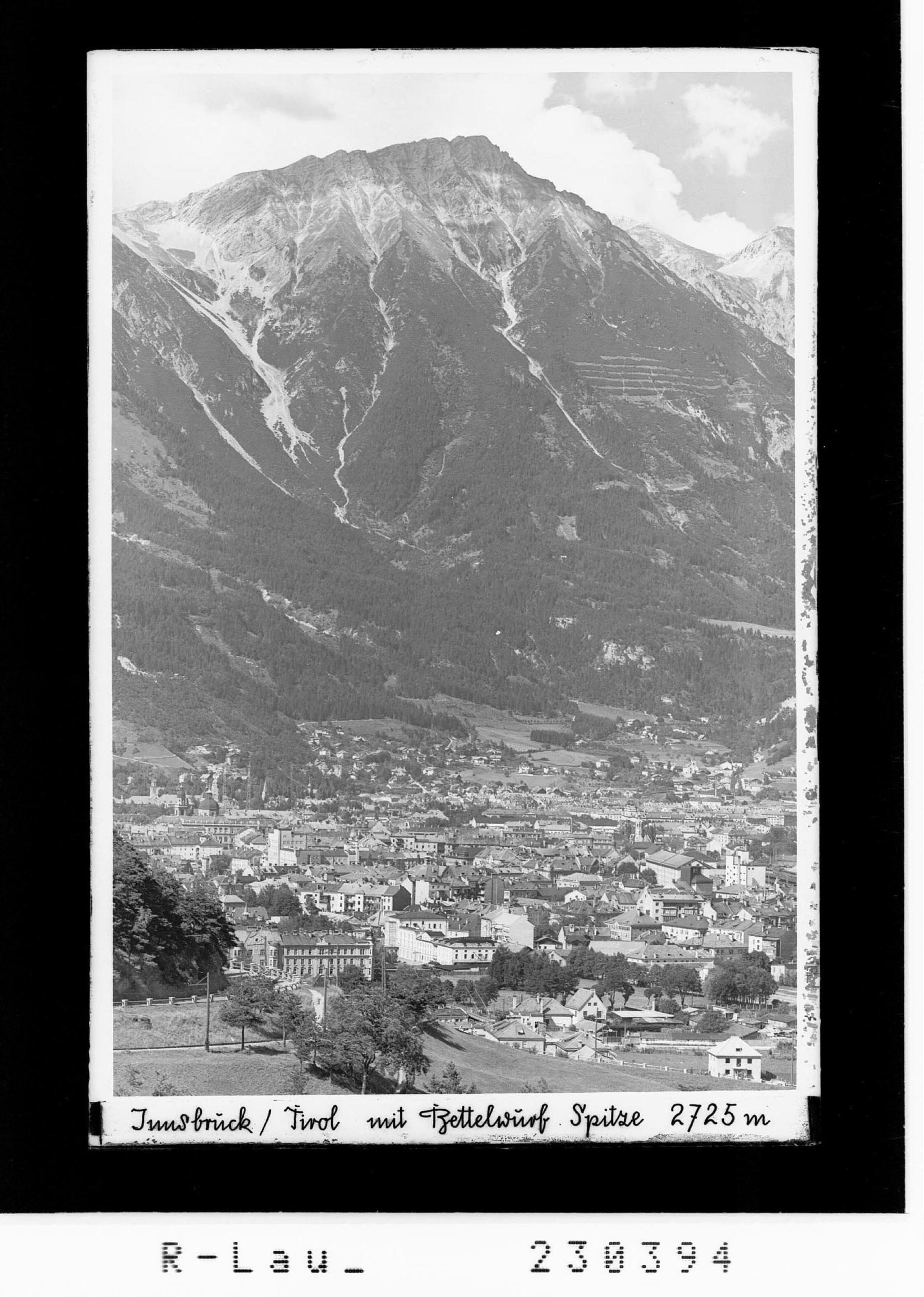 Innsbruck / Tirol mit Bettelwurf Spitze 2725 m></div>


    <hr>
    <div class=