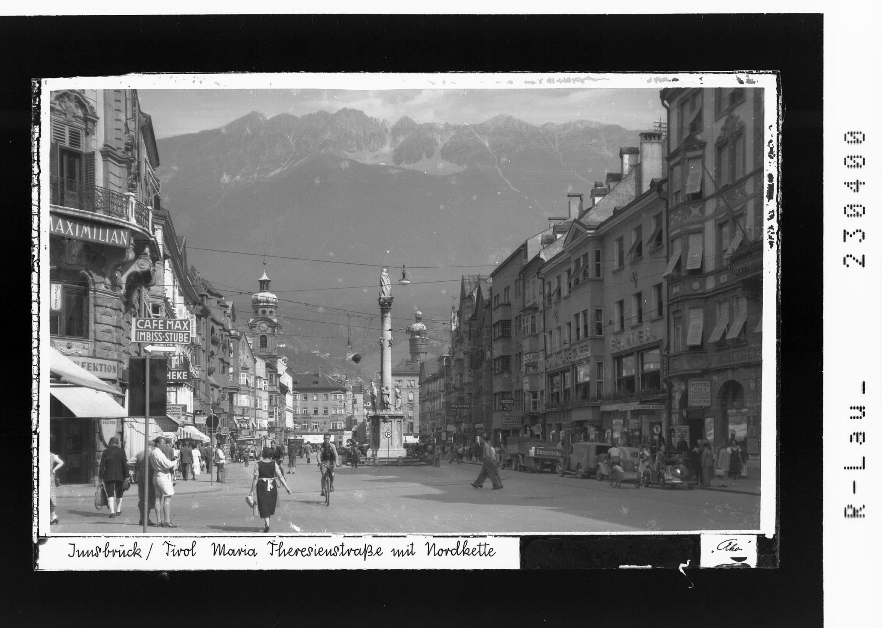 Innsbruck / Tirol - Maria Theresienstraße mit Nordkette></div>


    <hr>
    <div class=