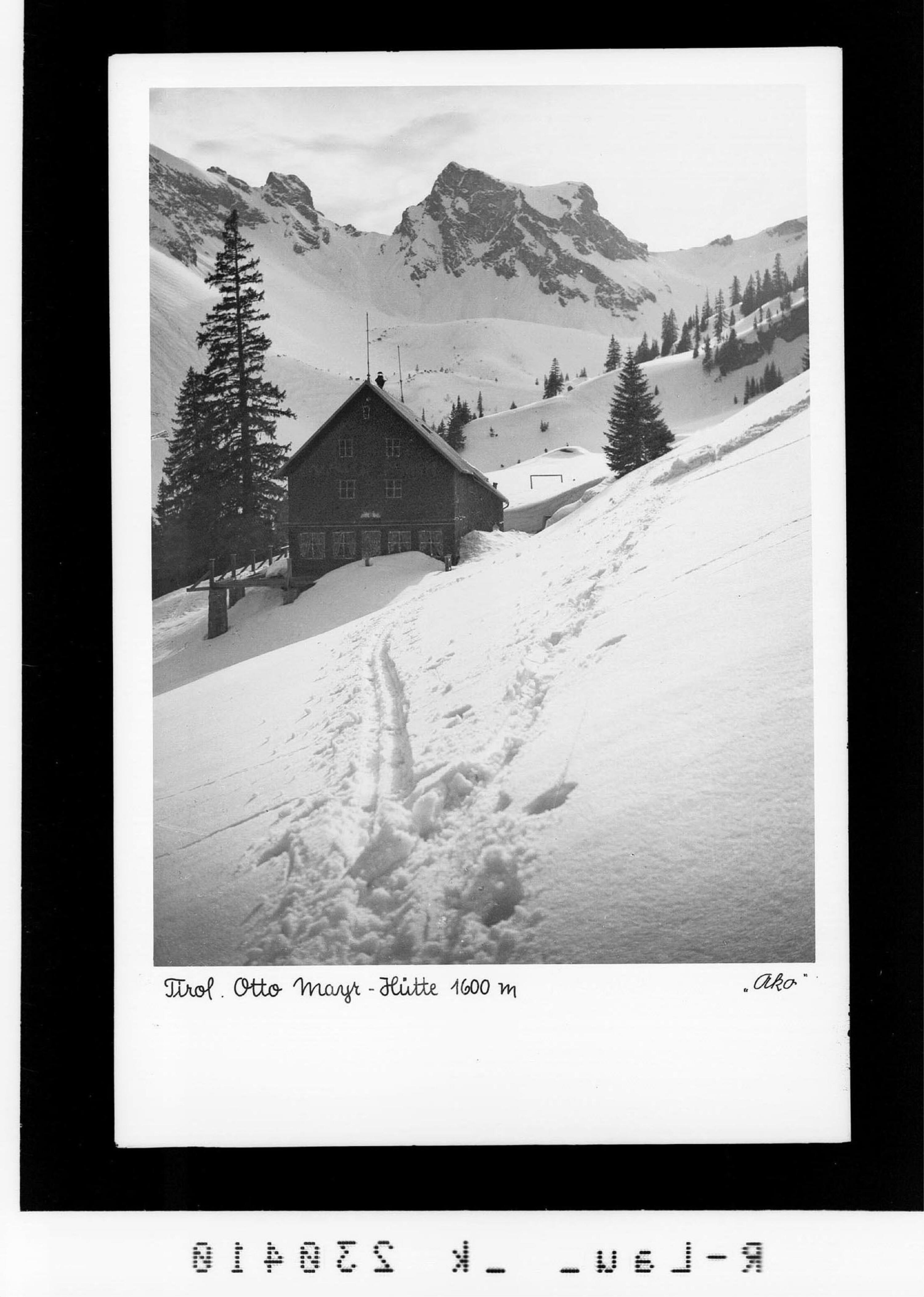 Tirol / Otto Mayr Hütte 1600 m></div>


    <hr>
    <div class=
