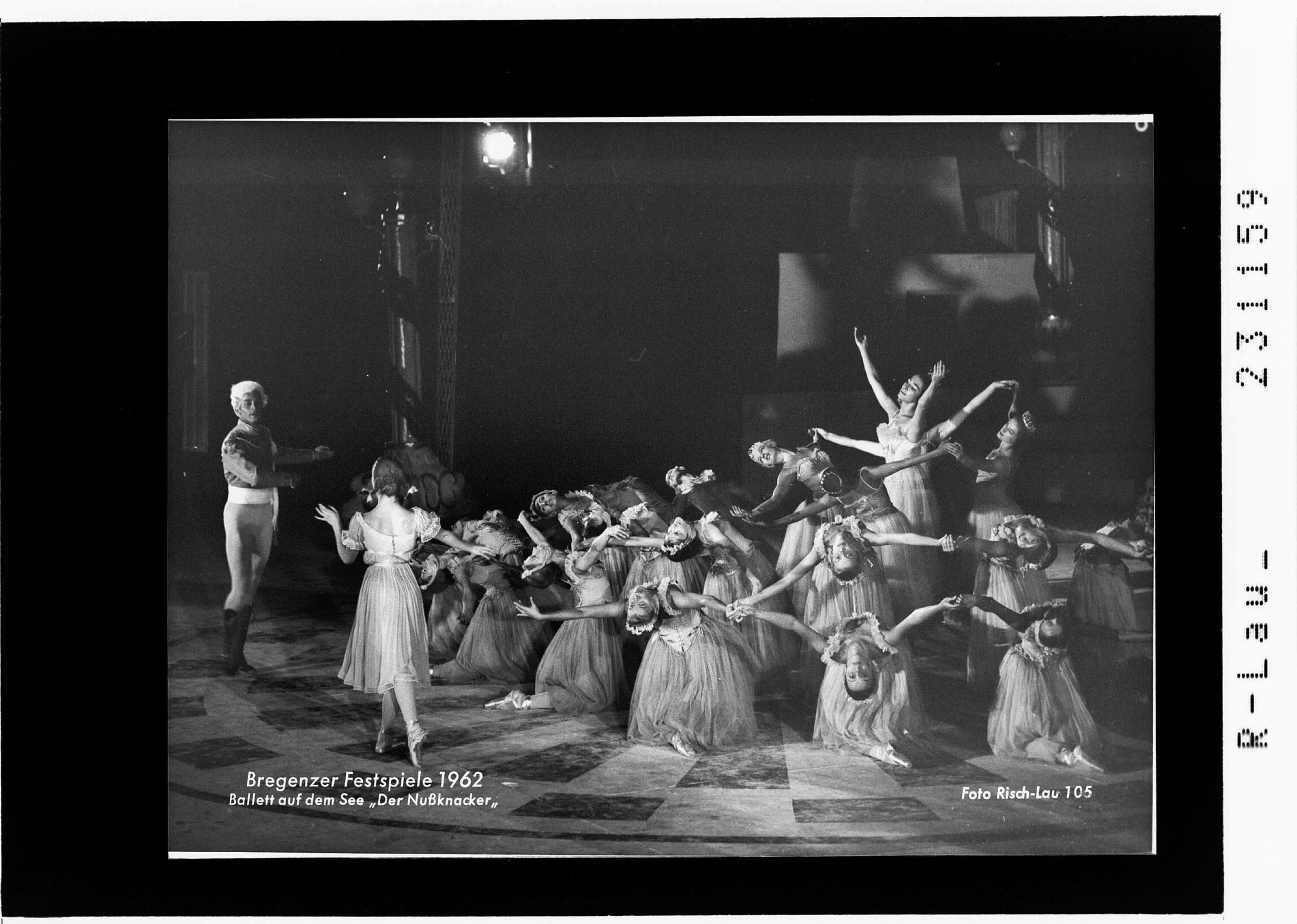 Bregenzer Festspiele 1962 / Ballett auf dem See - Der Nußknacker></div>


    <hr>
    <div class=