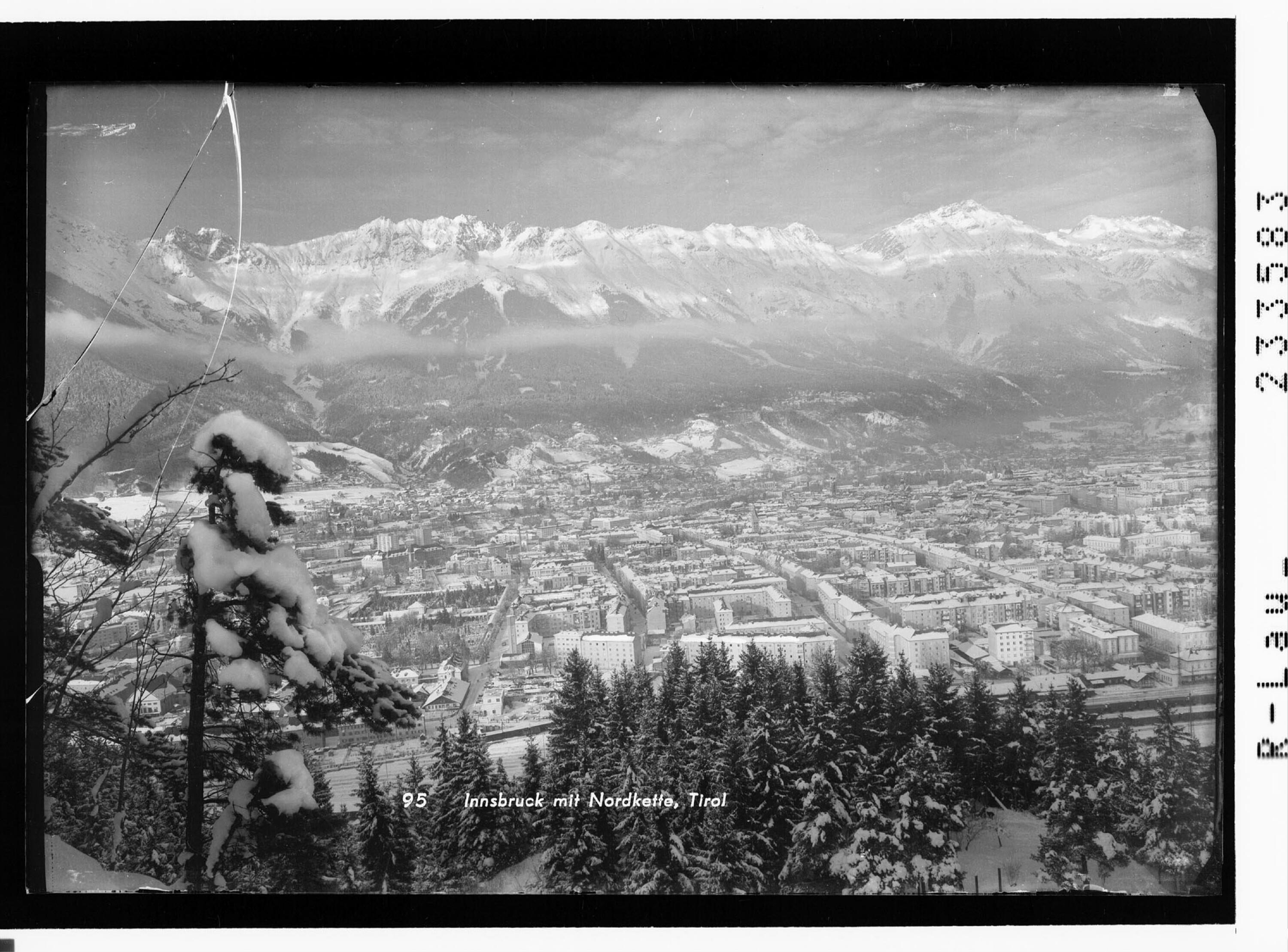 Innsbruck mit Nordkette, Tirol></div>


    <hr>
    <div class=