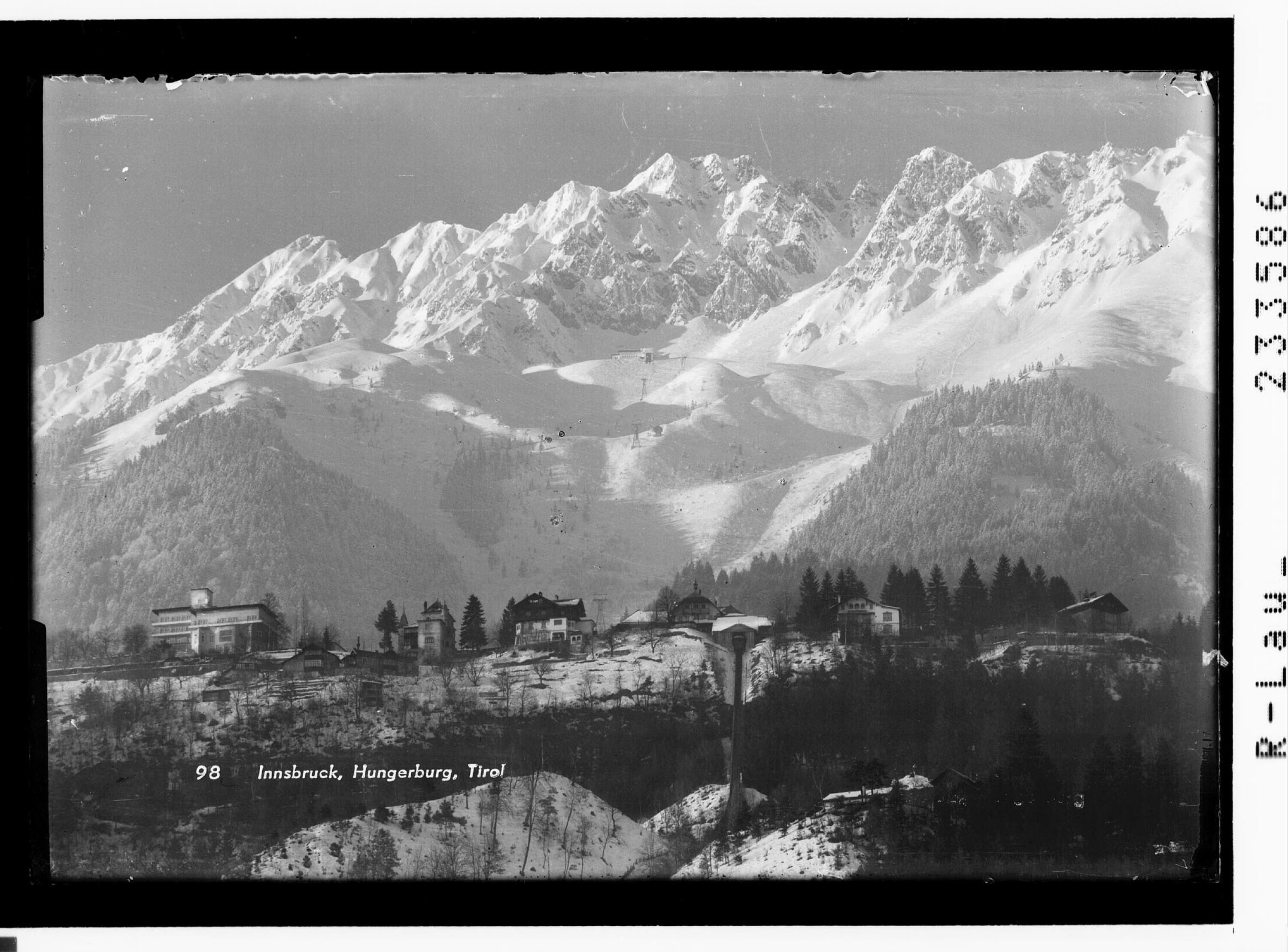 Innsbruck, Hungerburg, Tirol></div>


    <hr>
    <div class=