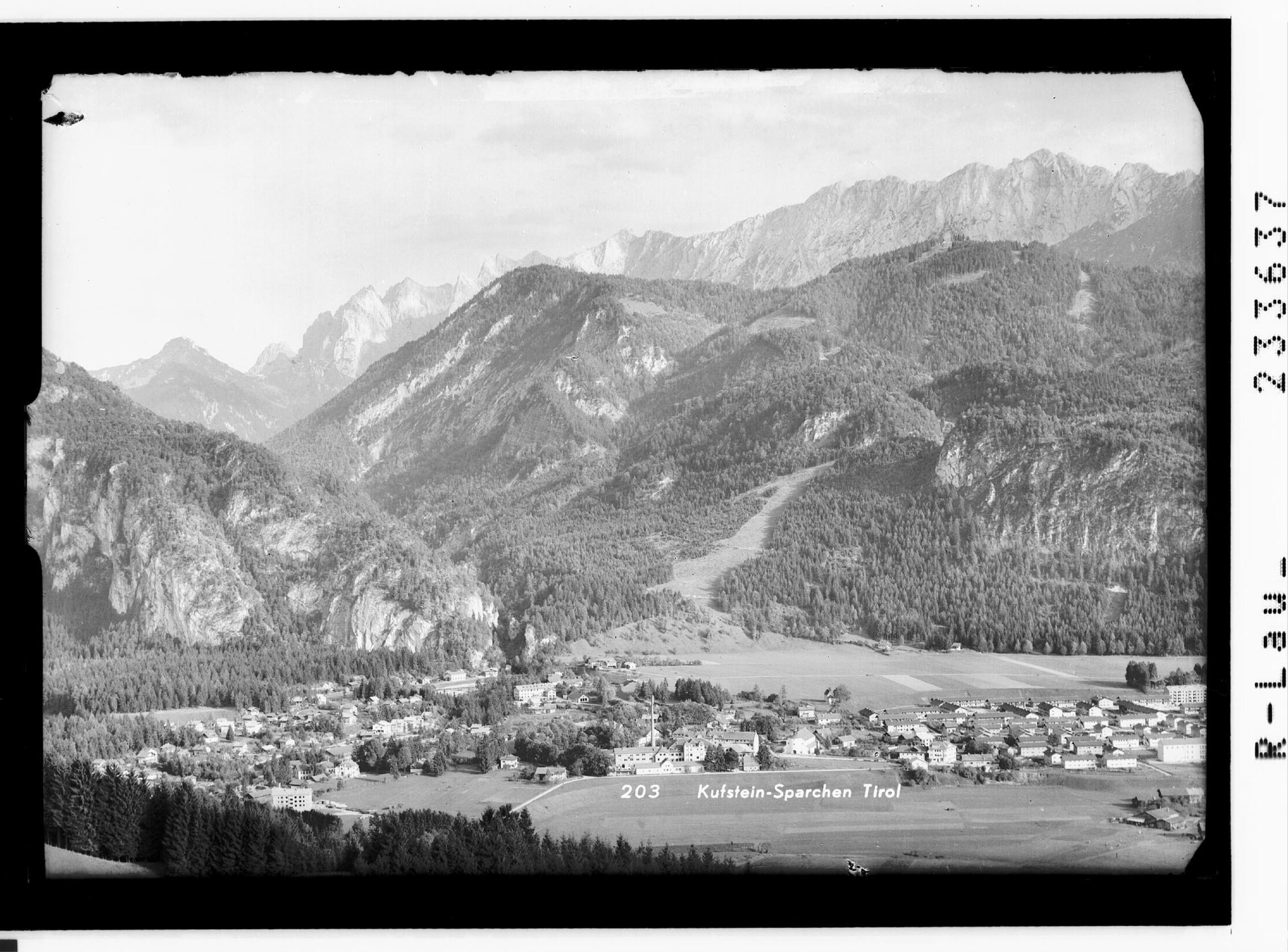 Kustein - Sparchen, Tirol></div>


    <hr>
    <div class=