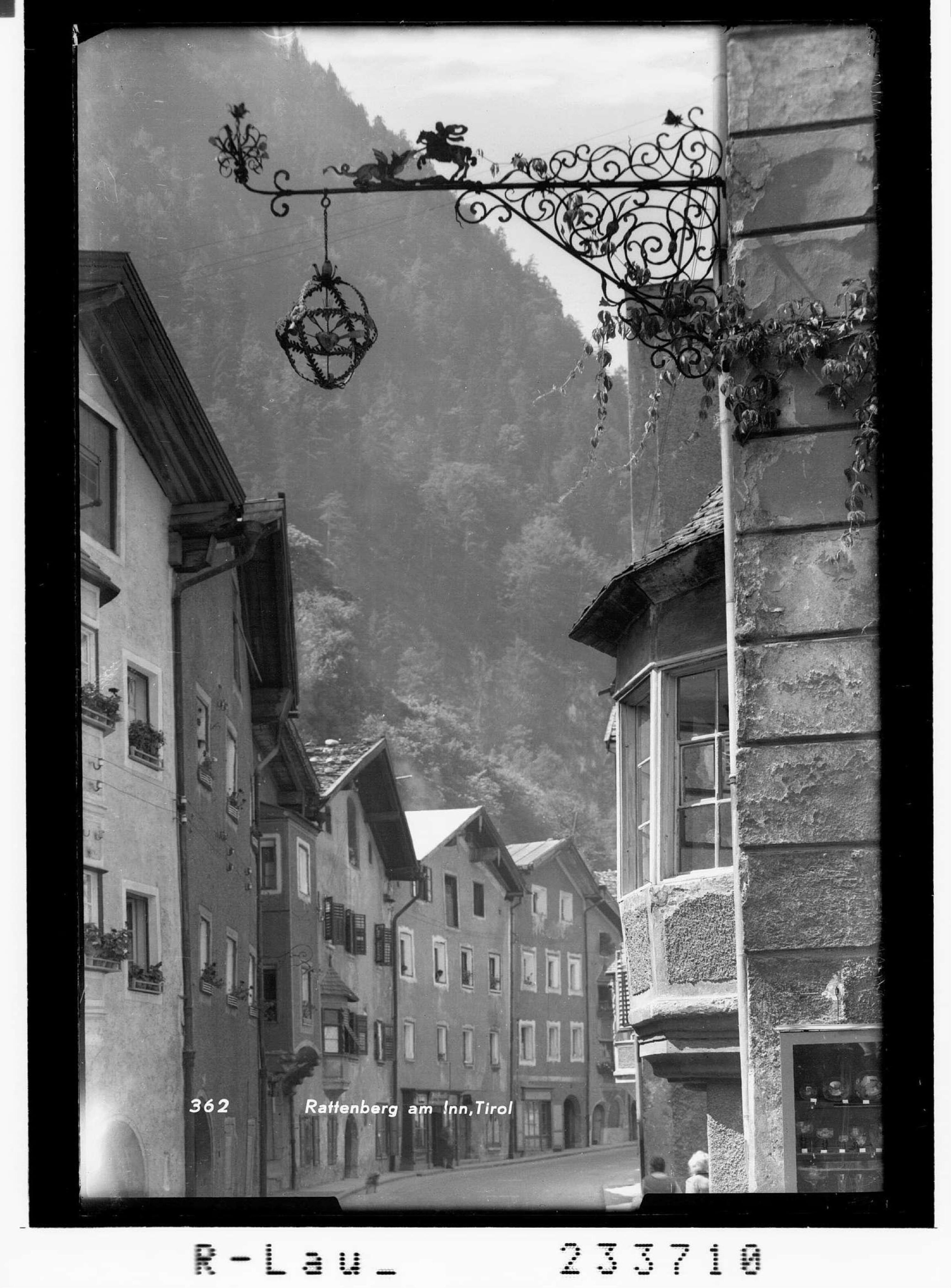 Rattenberg am Inn, Tirol></div>


    <hr>
    <div class=