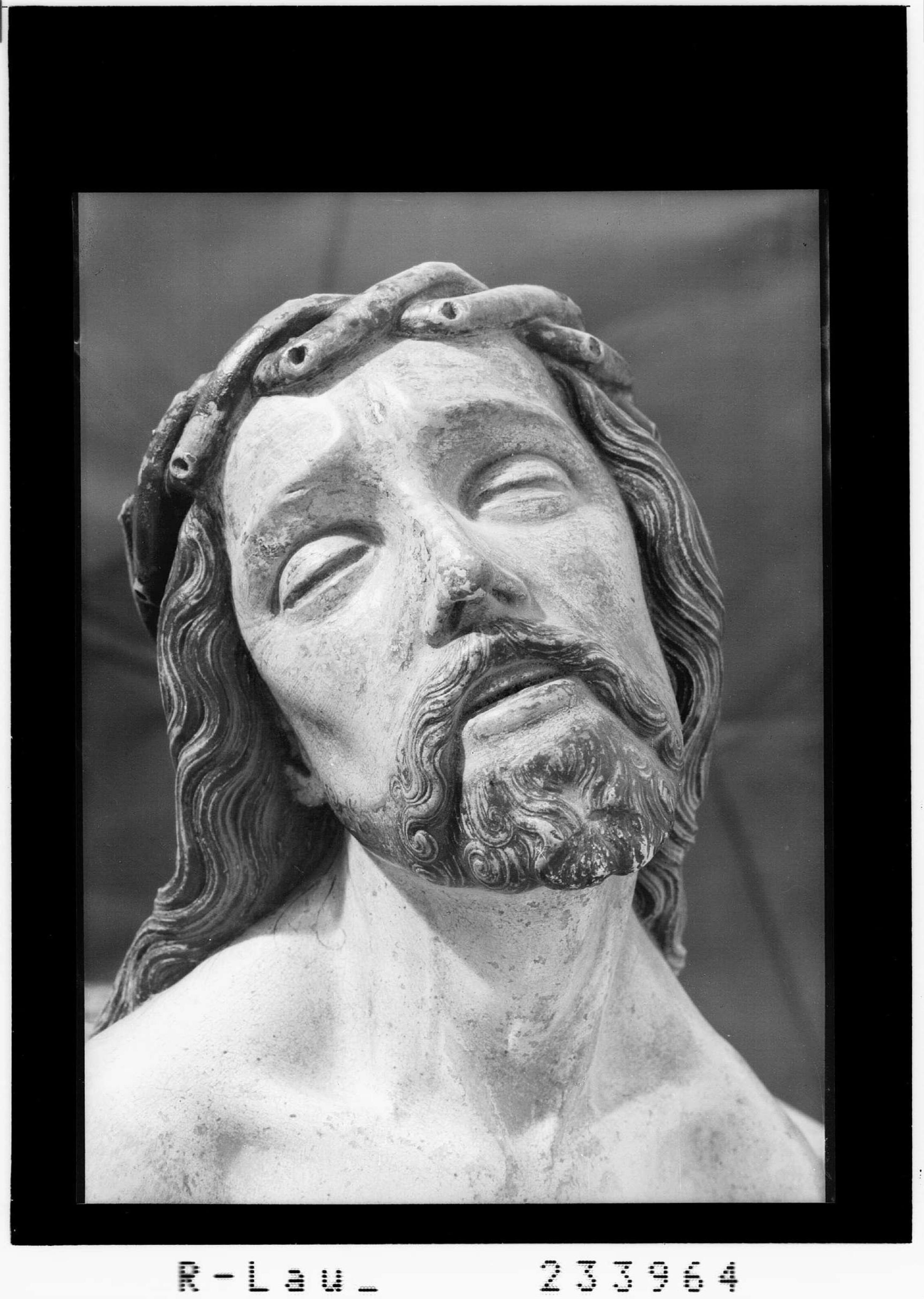 [Kunst in Österreich - Christushaupt aus dem Kloster Altenstadt, Vorarlberg]></div>


    <hr>
    <div class=