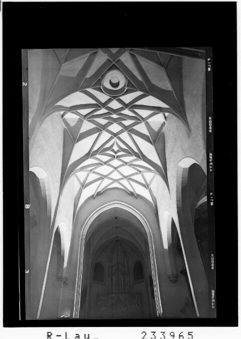 Kunst in Österreich - gotisches Gewölbe in der Kirche Maria Laach, Niederösterreich von Häusle, ...