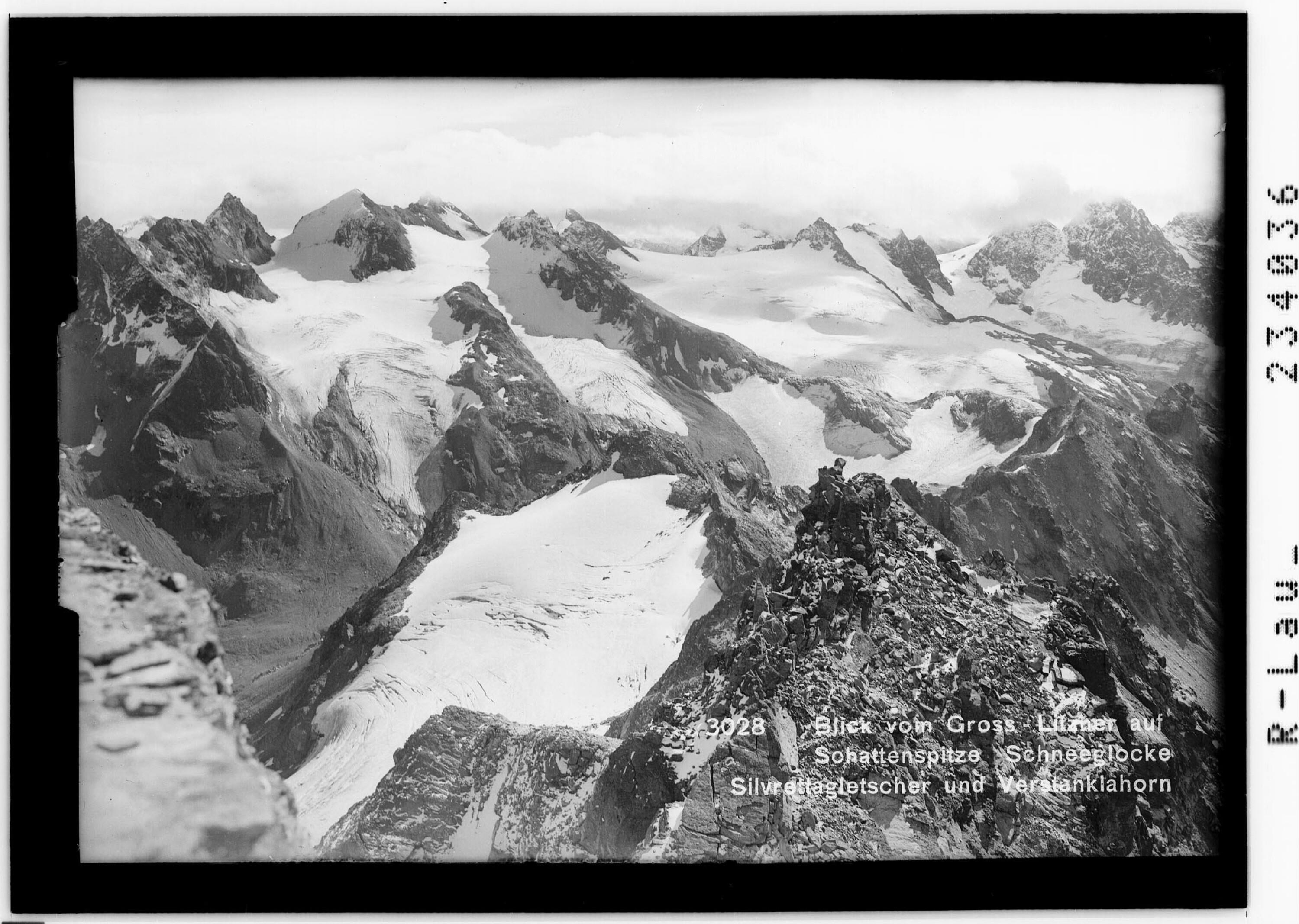 Blick vom Groß Litzner auf Schattenspitze, Schneeglocke, Silvrettagletscher und Verstanklahorn></div>


    <hr>
    <div class=