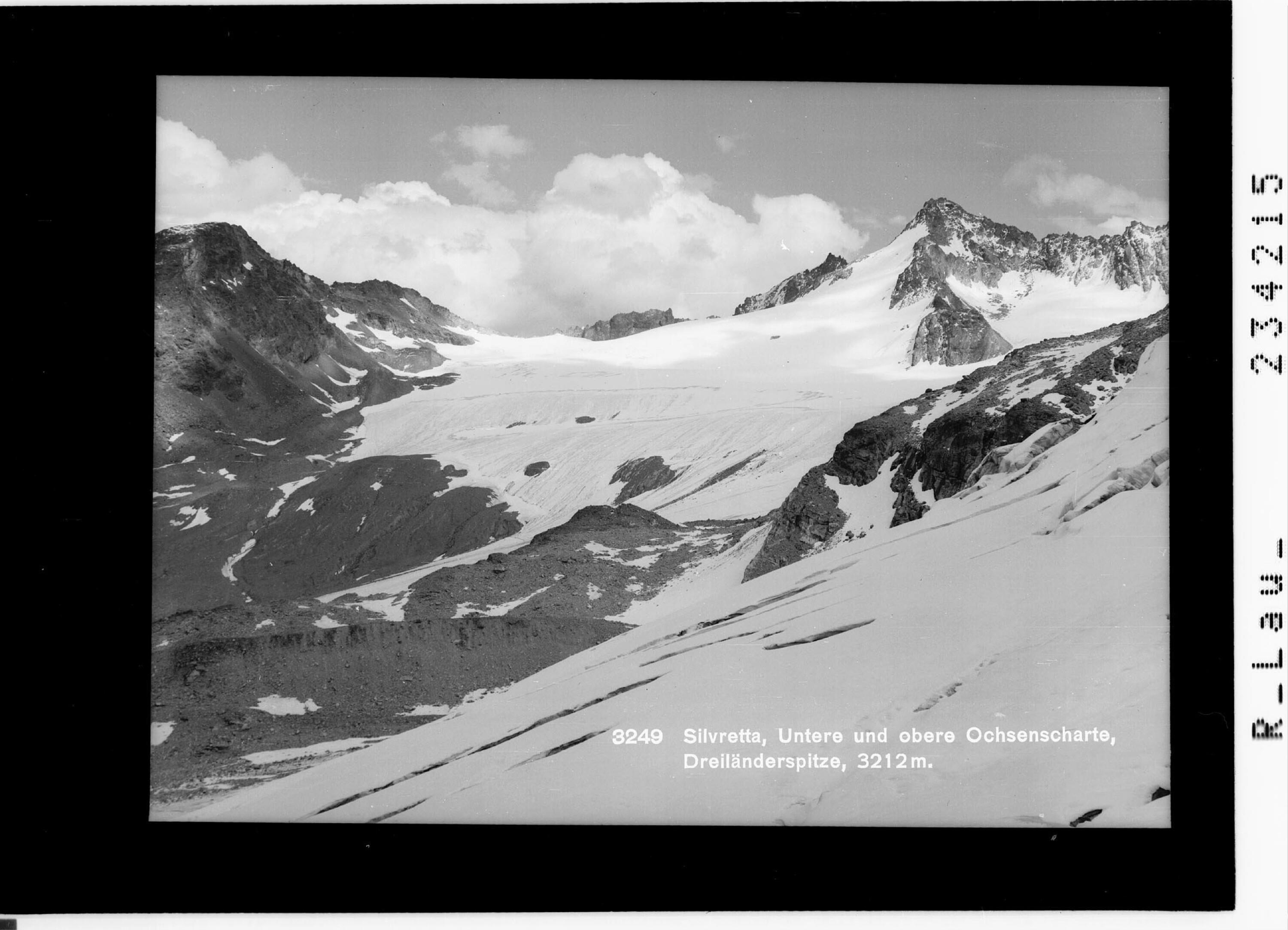 Silvretta / Untere und Obere Ochsenscharte - Dreiländerspitze 3212 m></div>


    <hr>
    <div class=