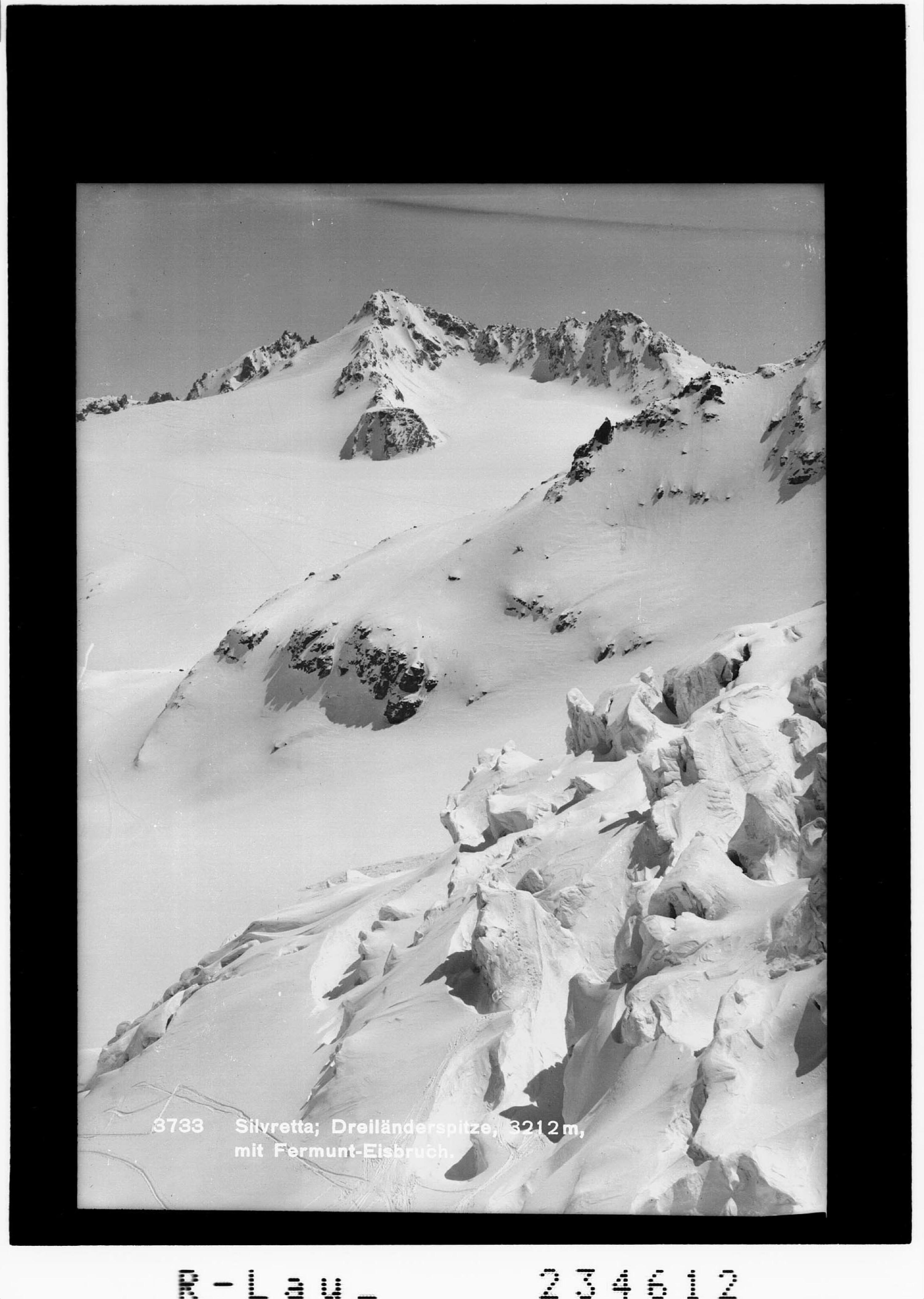 Silvretta / Dreiländerspitze 3212 m mit Fermunt Eisbruch></div>


    <hr>
    <div class=