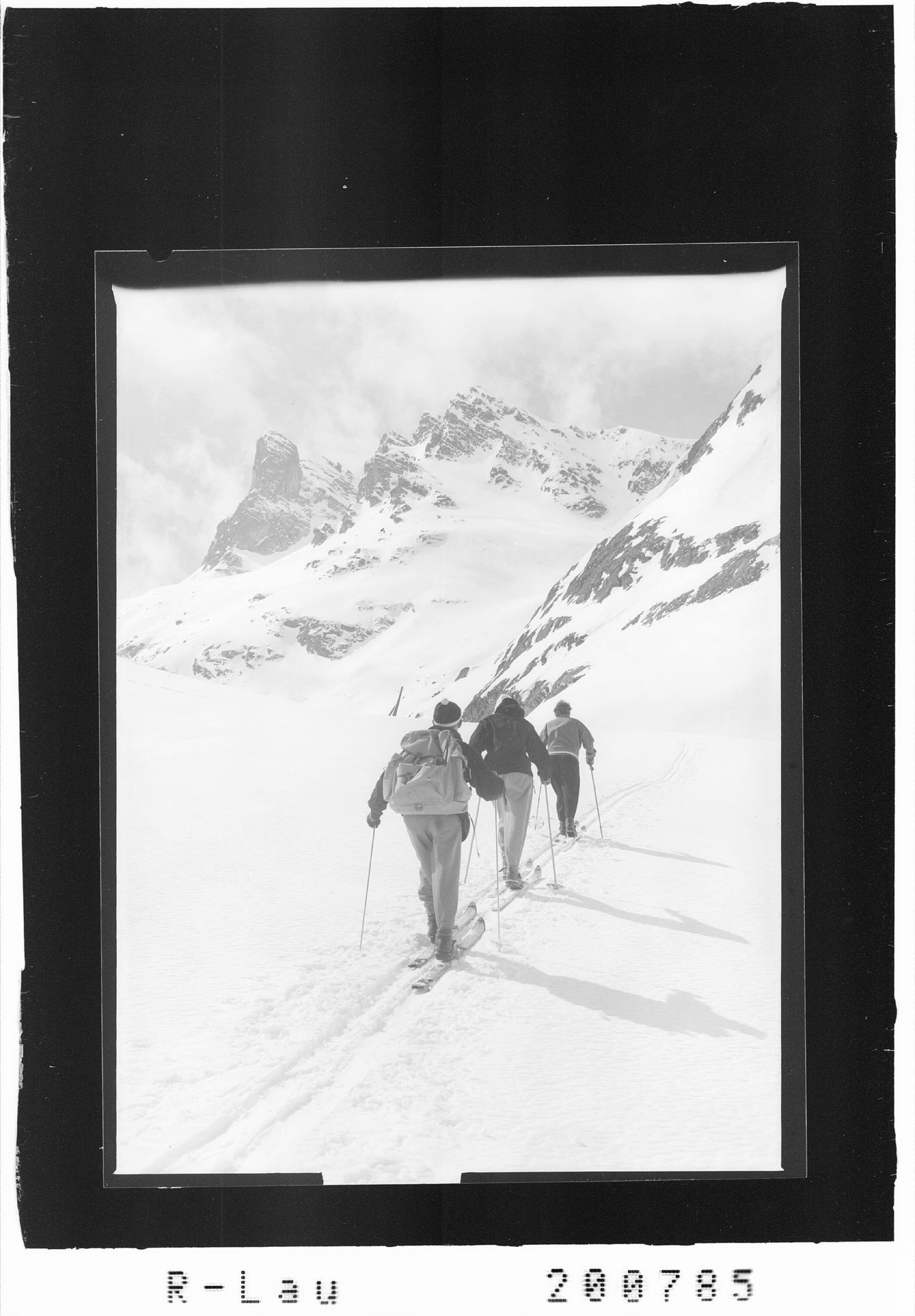 [Im Klostertal / Blick zum Flaigturm und zur Sonntagspitze]></div>


    <hr>
    <div class=