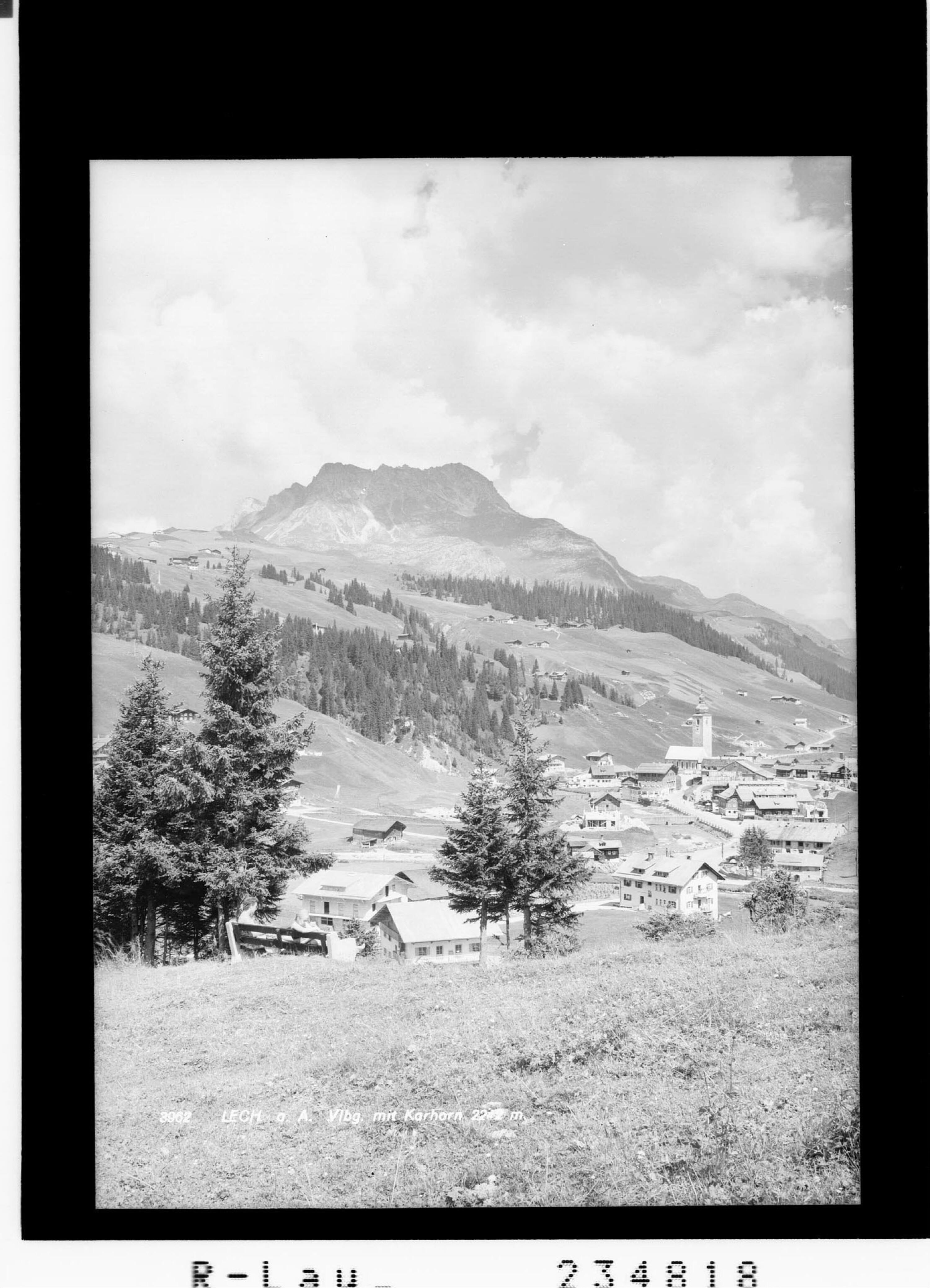 Lech am Arlberg / Vorarlberg / mit Karhorn 2422 m></div>


    <hr>
    <div class=