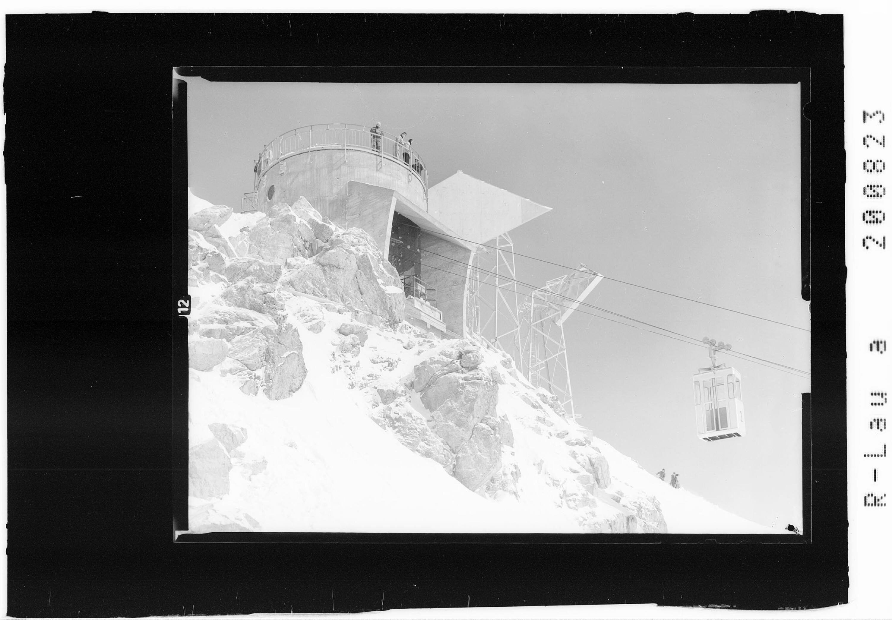 Valluga 2811 m Bergstation></div>


    <hr>
    <div class=