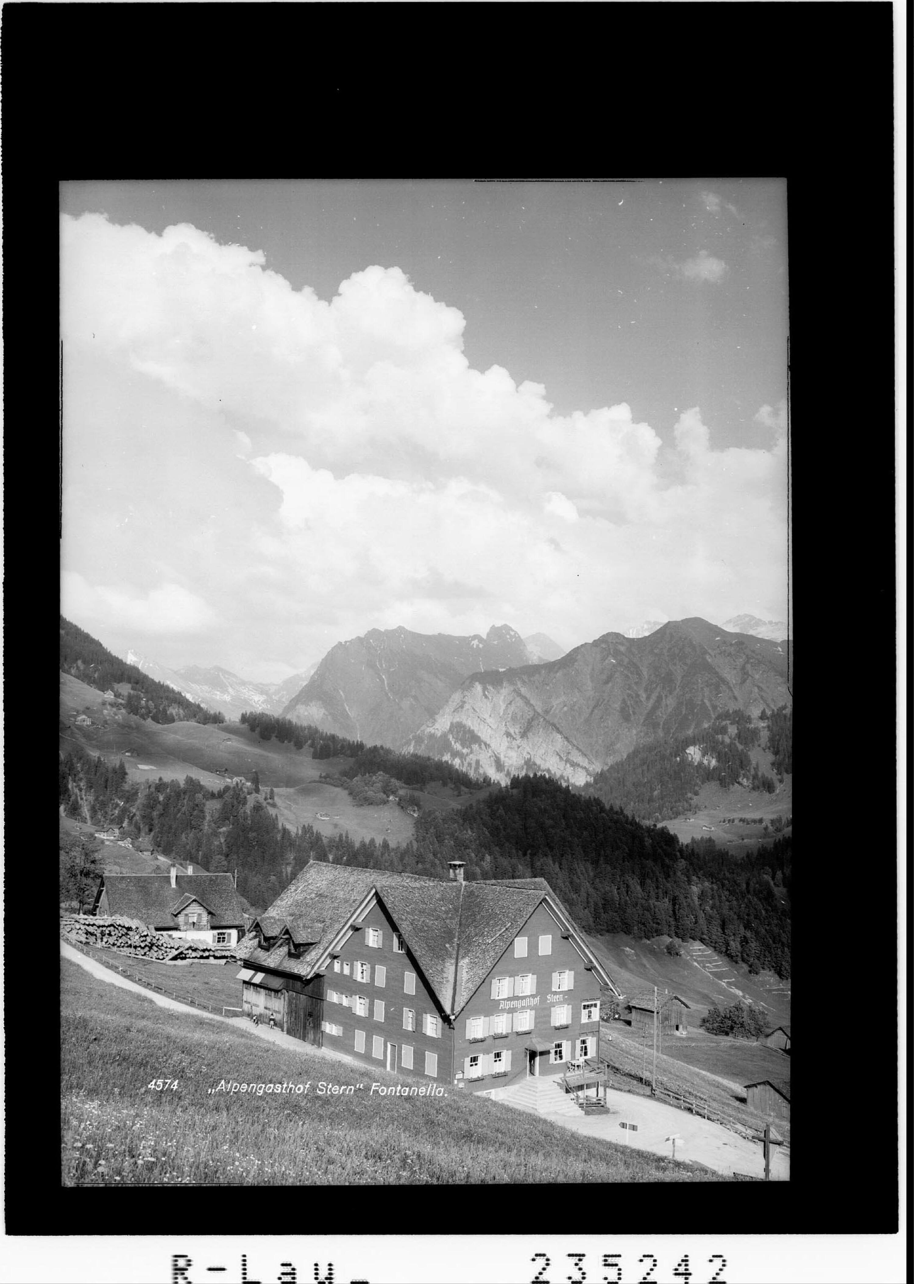 Alpengasthof Stern / Fontanella></div>


    <hr>
    <div class=