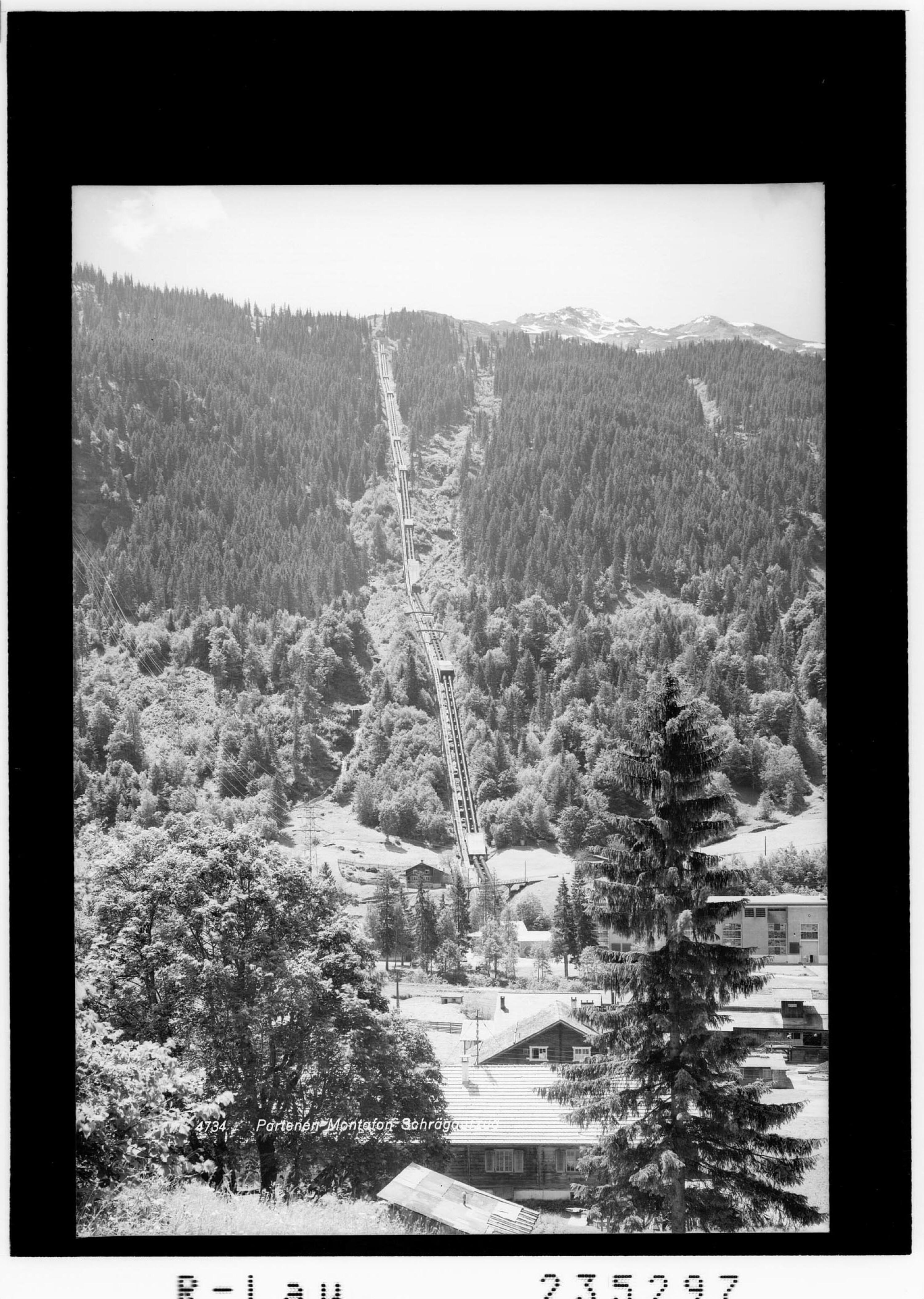 Partenen im Montafon / Schrägaufzug></div>


    <hr>
    <div class=