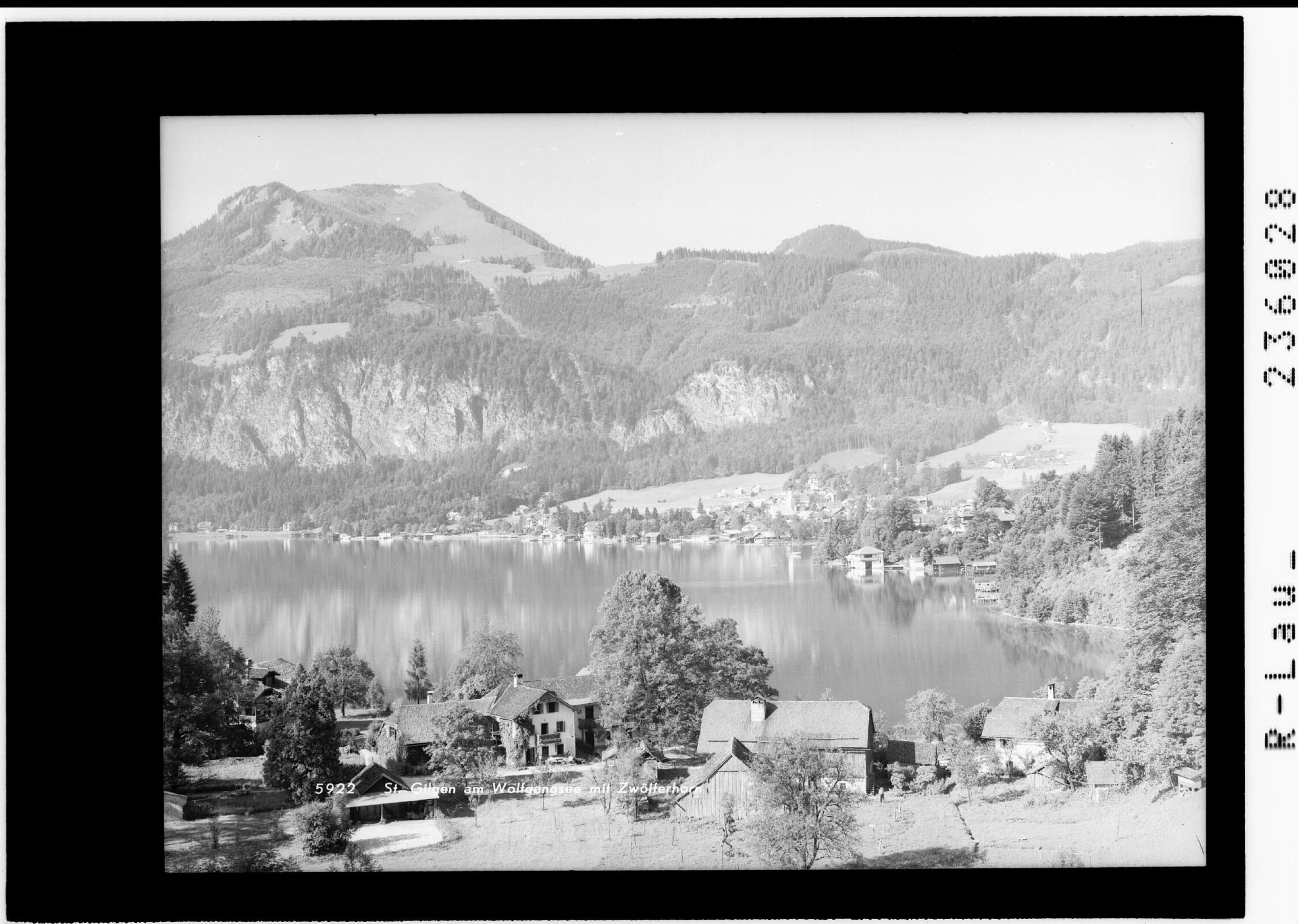 St. Gilgen am Wolfgangsee mit Zwölferhorn></div>


    <hr>
    <div class=