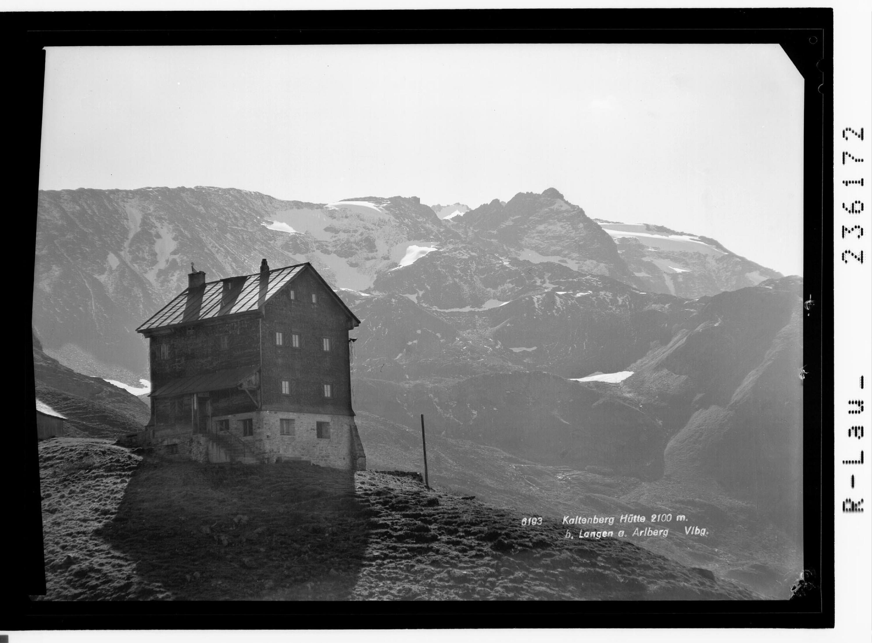 Kaltenberg Hütte 2100 m bei Langen am Arlberg / Vorarlberg></div>


    <hr>
    <div class=