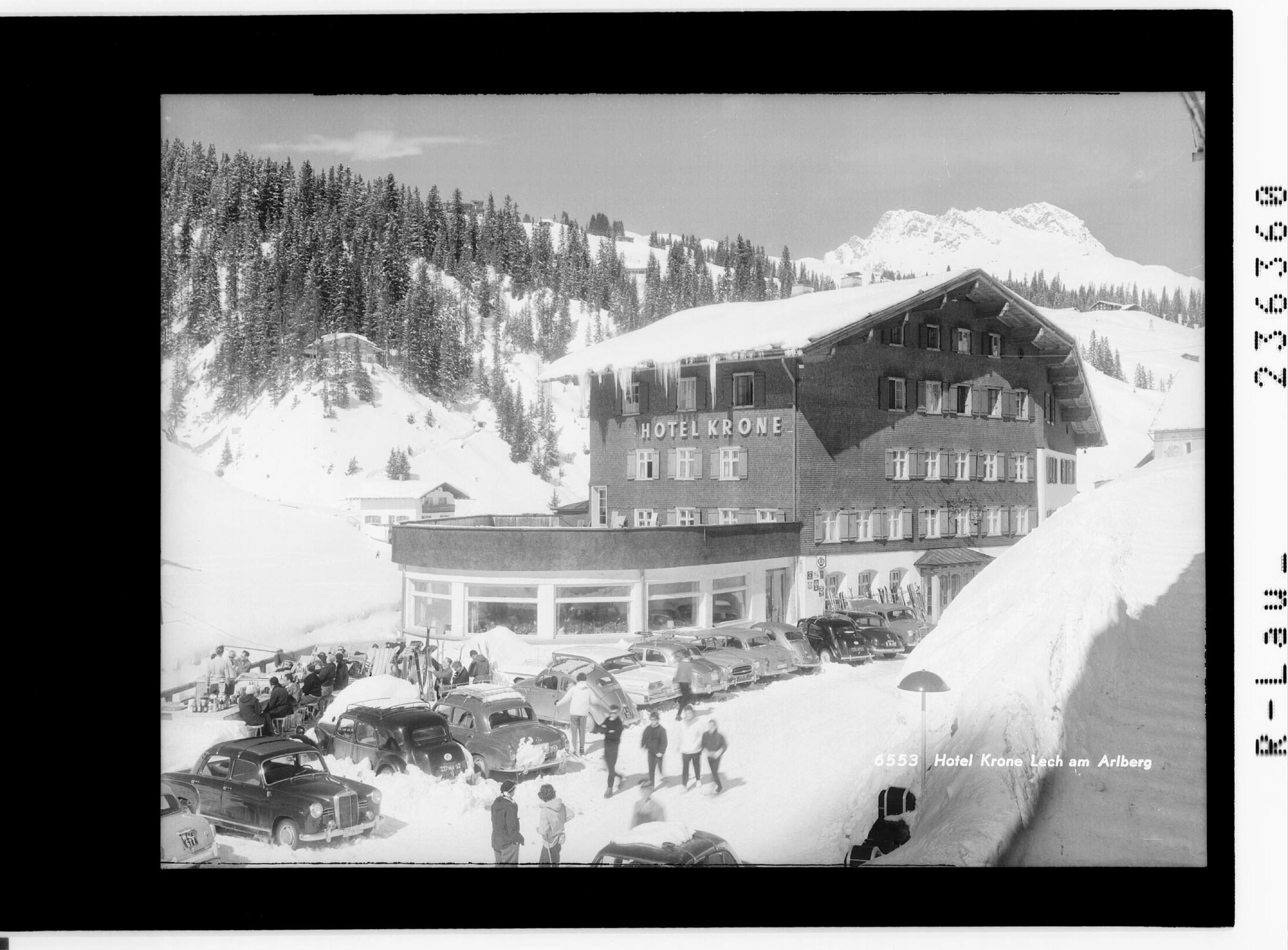 Hotel Krone / Lech am Arlberg></div>


    <hr>
    <div class=