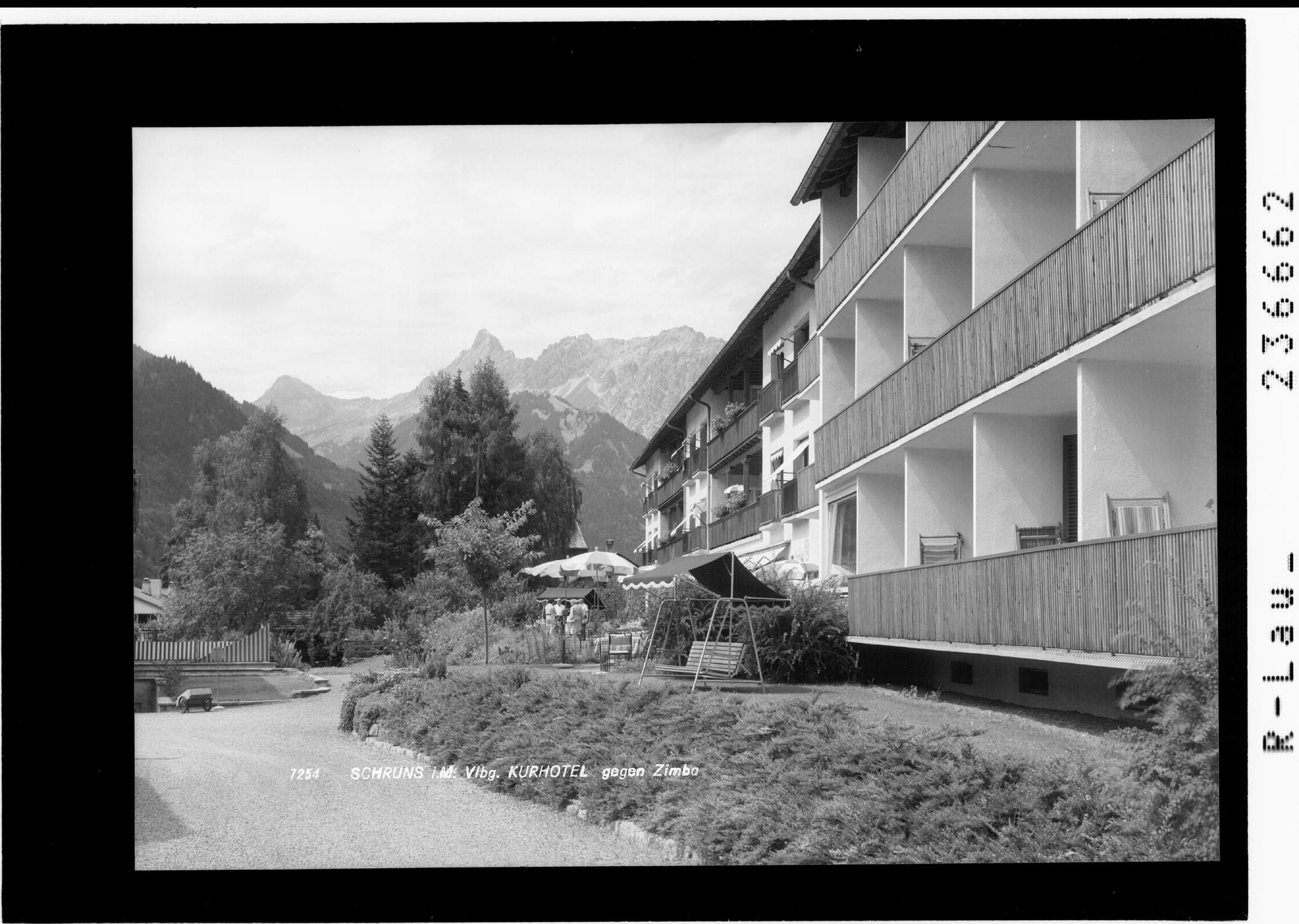 Schruns im Montafon / Vorarlberg / Kurhotel gegen Zimba></div>


    <hr>
    <div class=