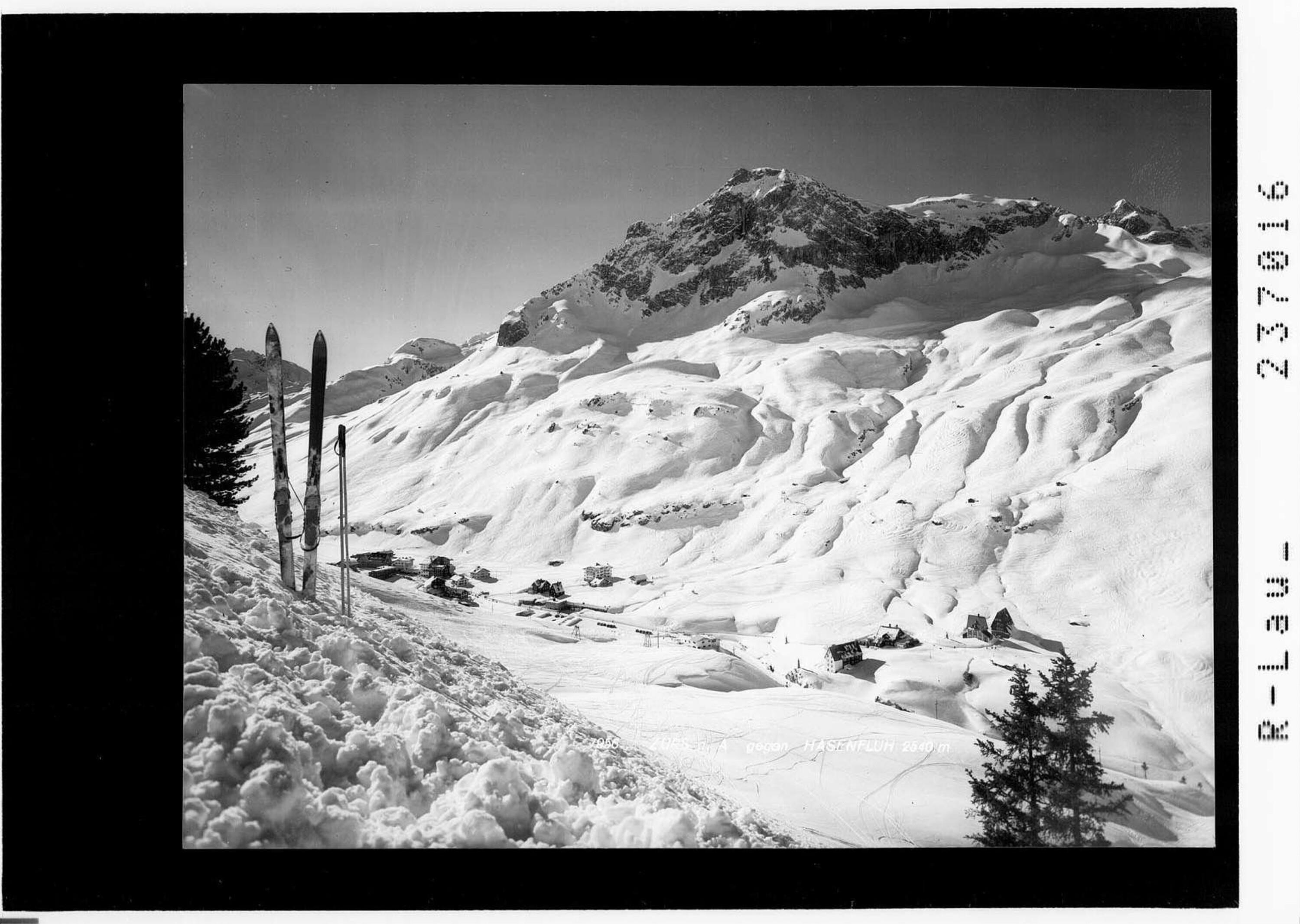 Zürs am Arlberg gegen Hasenfluh 2540 m></div>


    <hr>
    <div class=