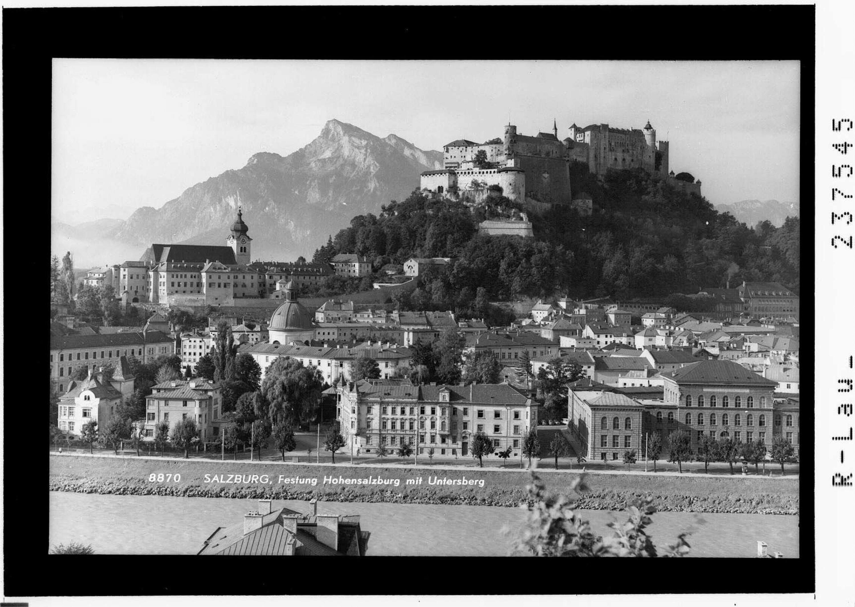 Salzburg / Festung Hohensalzburg mit Untersberg></div>


    <hr>
    <div class=