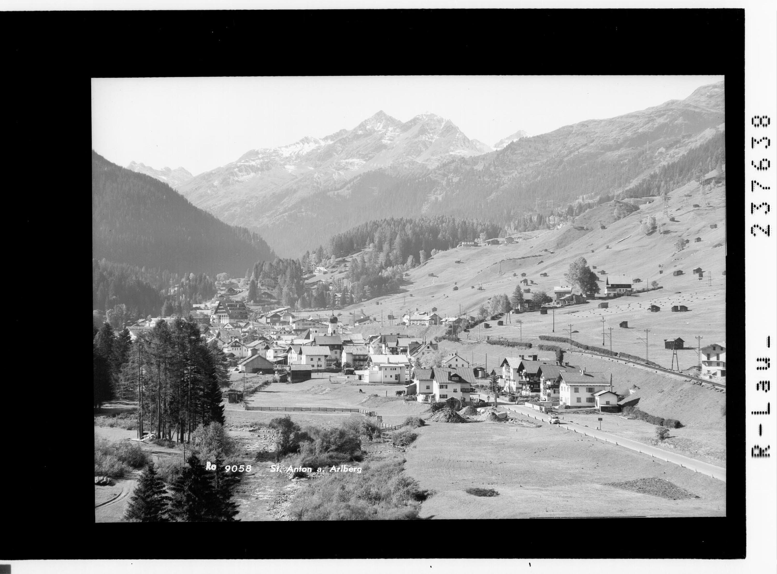 St. Anton am Arlberg></div>


    <hr>
    <div class=