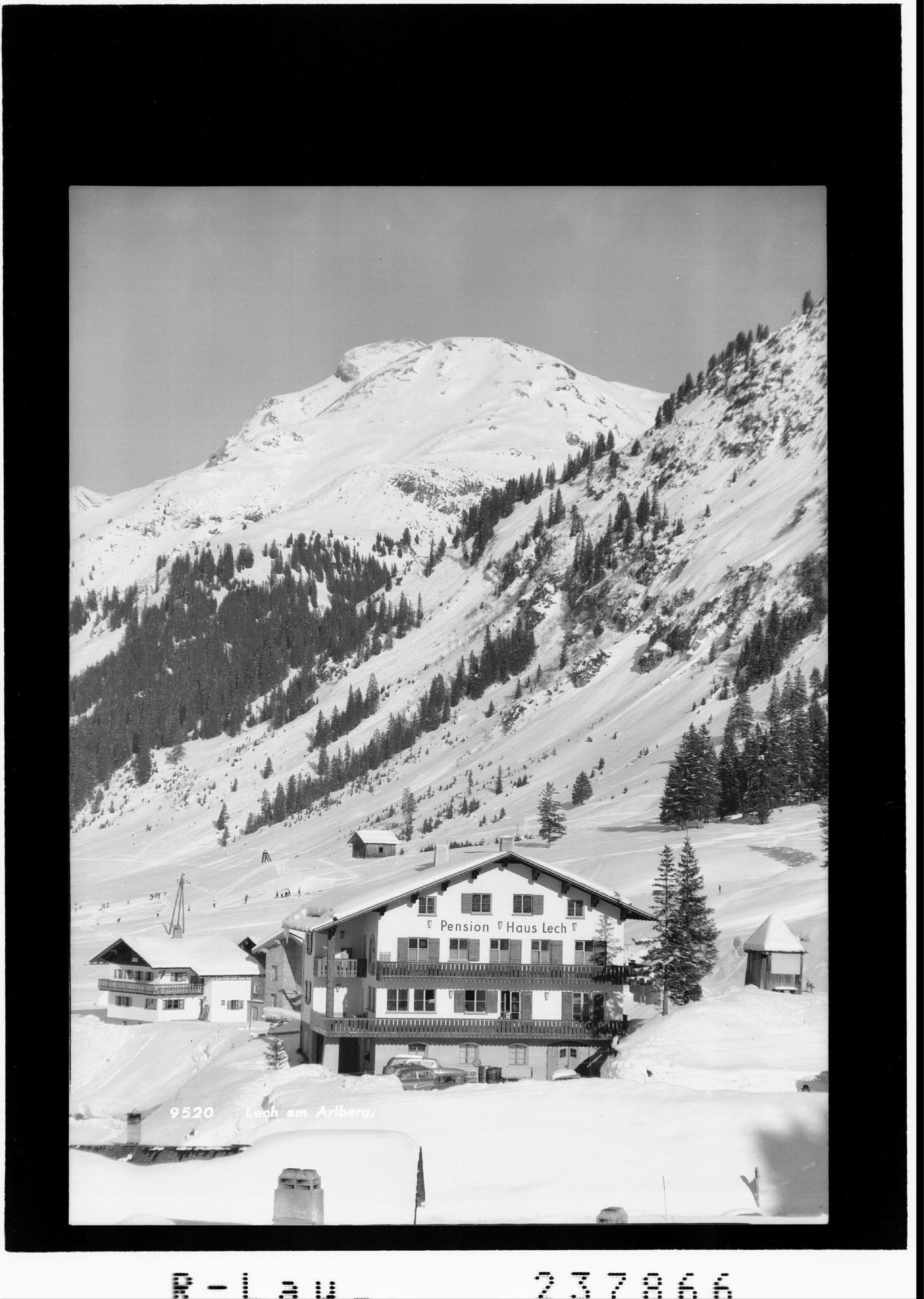 Lech am Arlberg / Pension Lech></div>


    <hr>
    <div class=