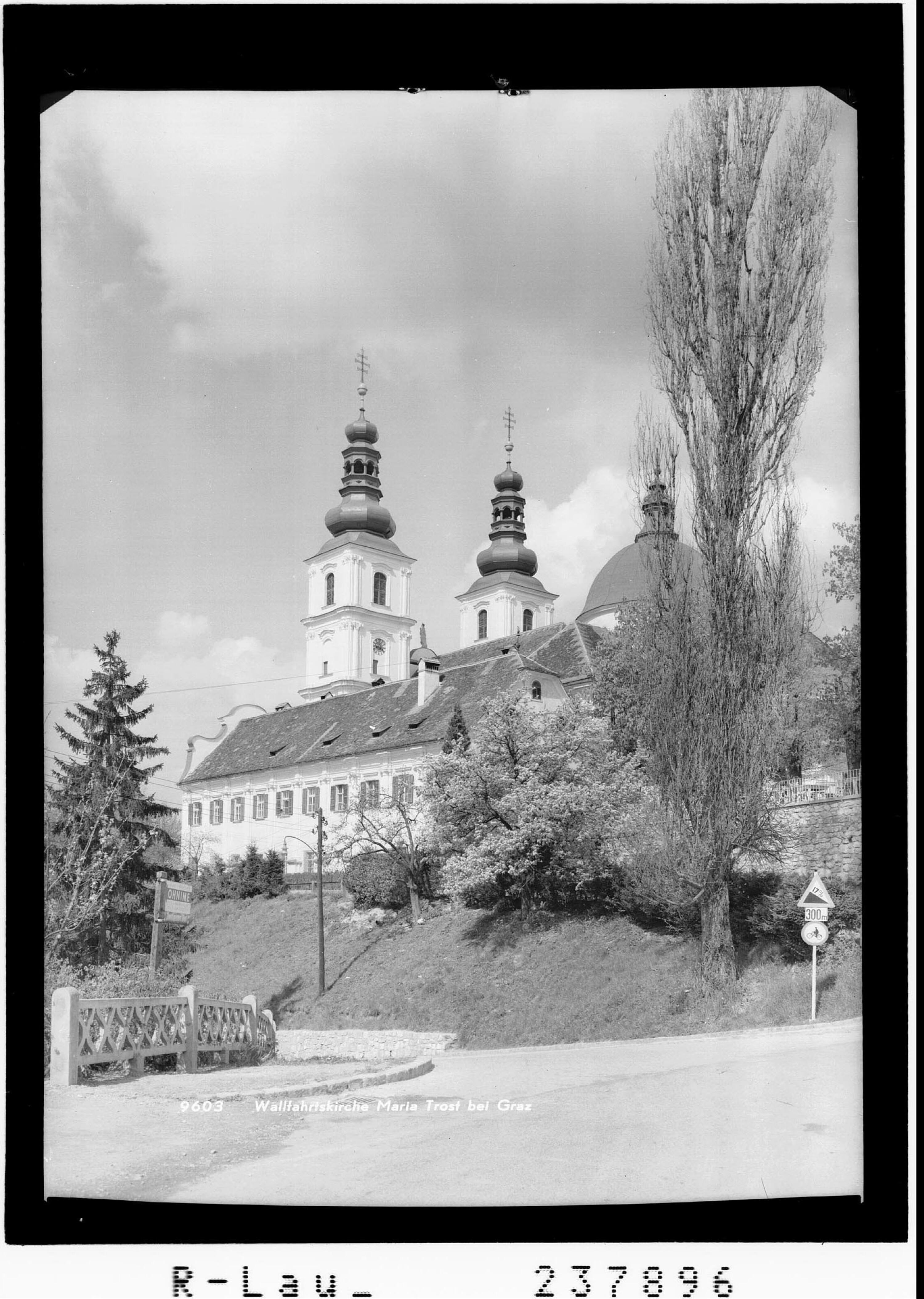 Wallfahrtskirche Maria Trost bei Graz></div>


    <hr>
    <div class=