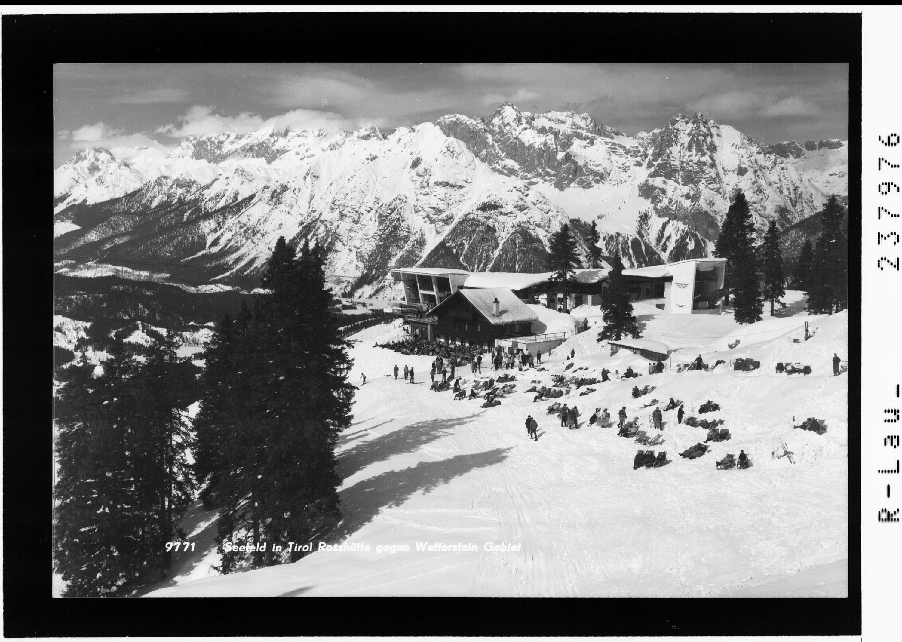 Seefeld in Tirol / Rosshütte gegen Wetterstein Gebirge></div>


    <hr>
    <div class=