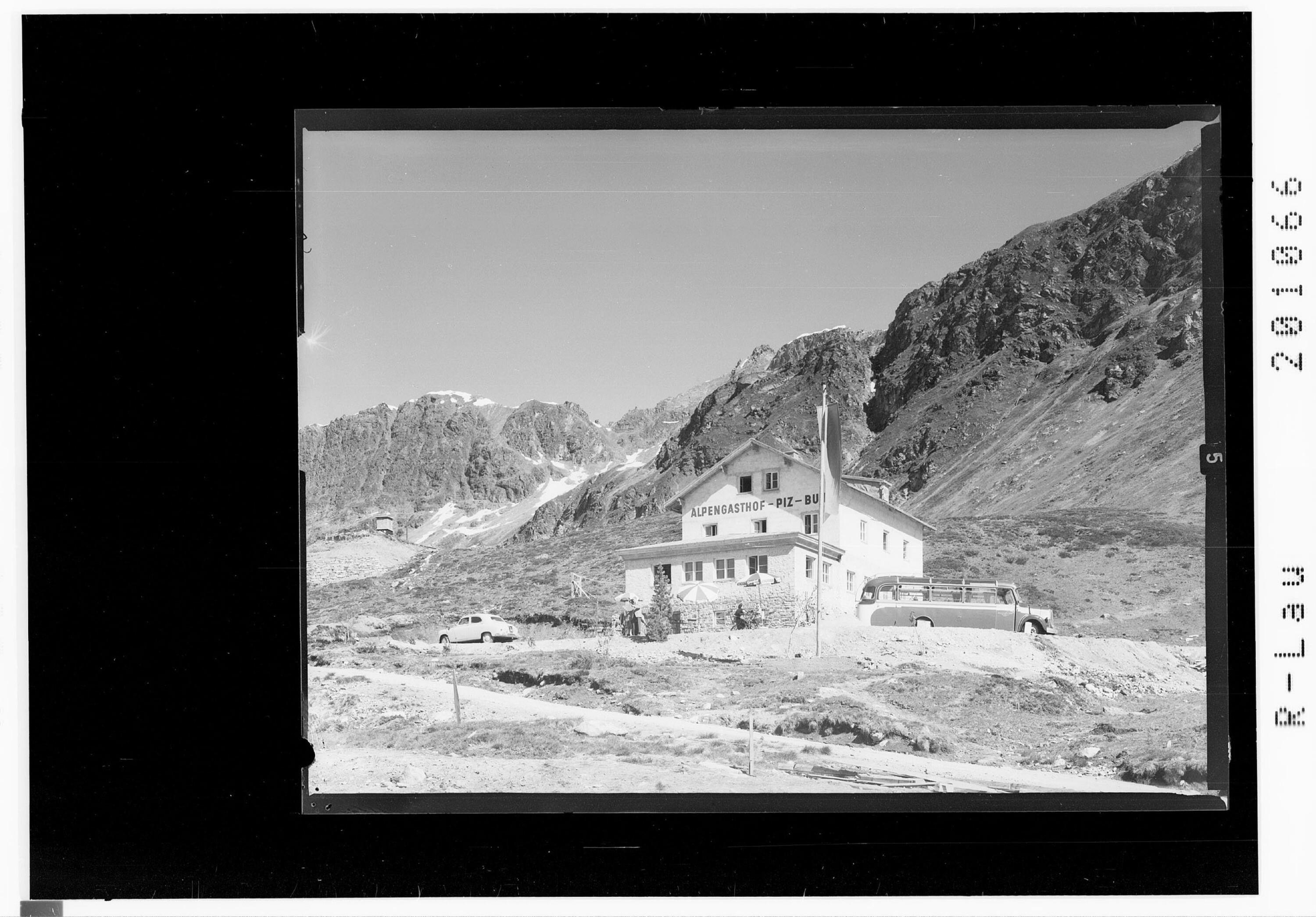 [Alpengasthof Piz Buin auf der Bieler Höhe]></div>


    <hr>
    <div class=