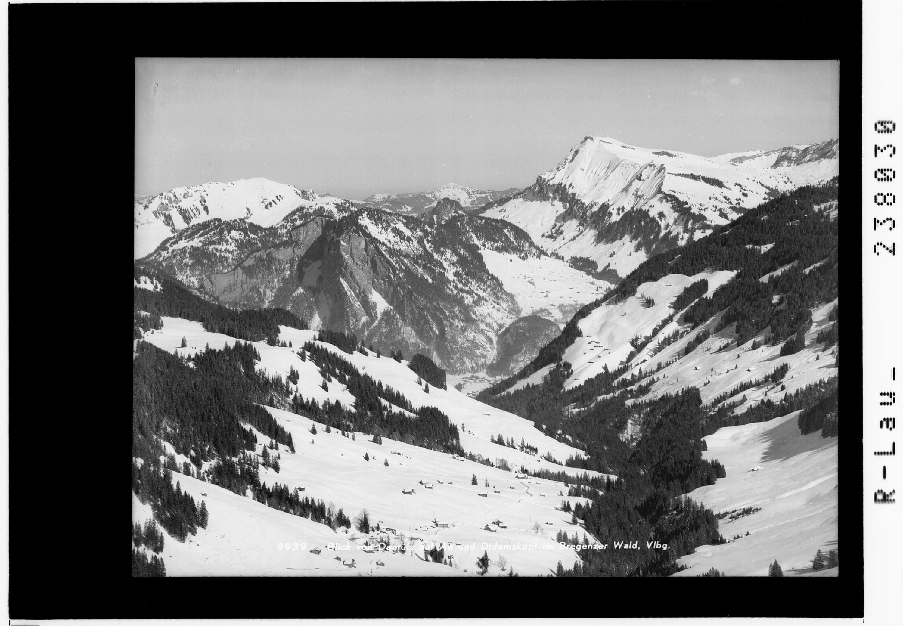 Blick von Damüls auf Au und Didamskopf im Bregenzer Wald / Vorarlberg></div>


    <hr>
    <div class=