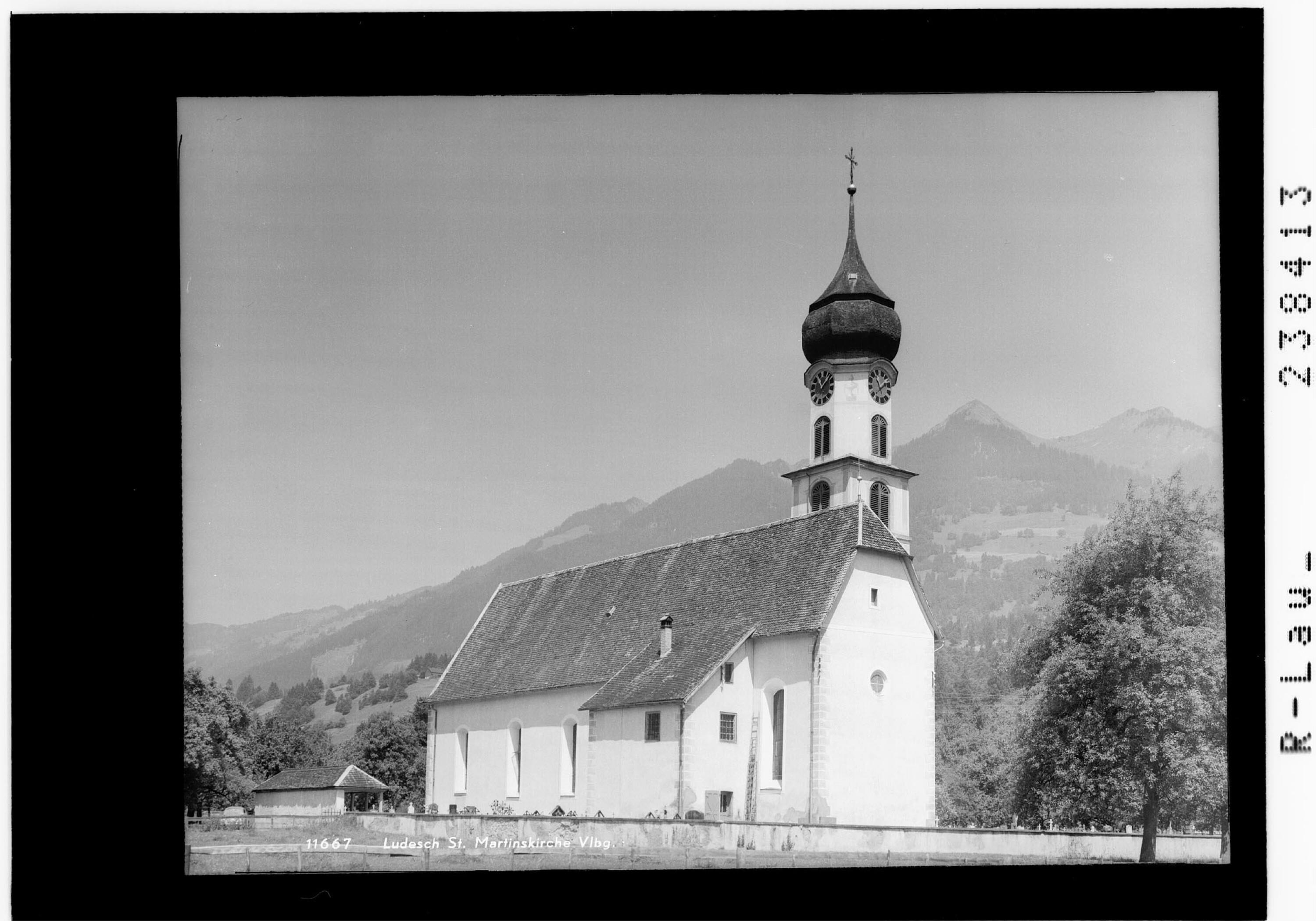 Ludesch / St. Martinskirche / Vorarlberg></div>


    <hr>
    <div class=