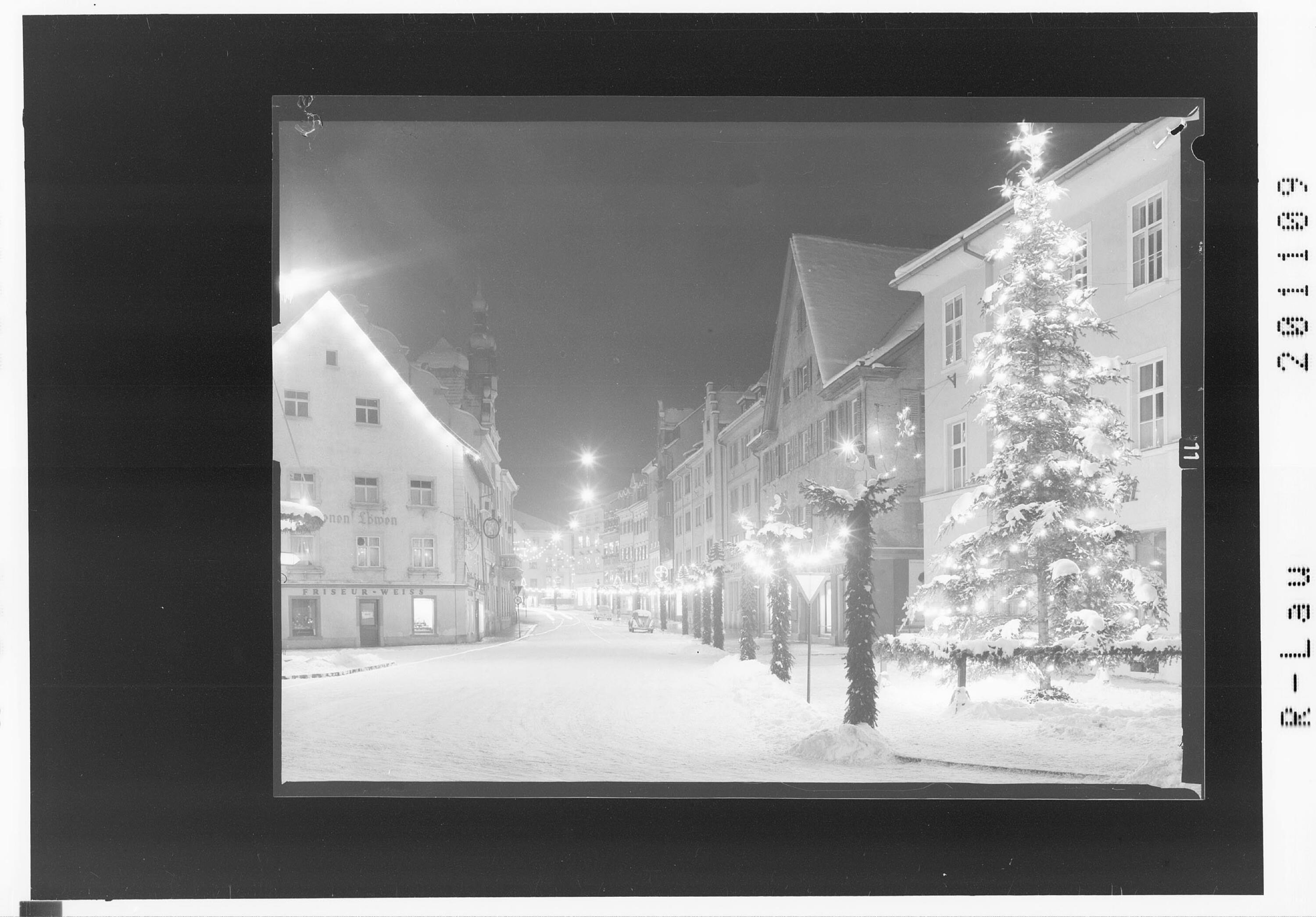 Bregenz Weihnachtsbeleuchtung - Rathausstrasse></div>


    <hr>
    <div class=
