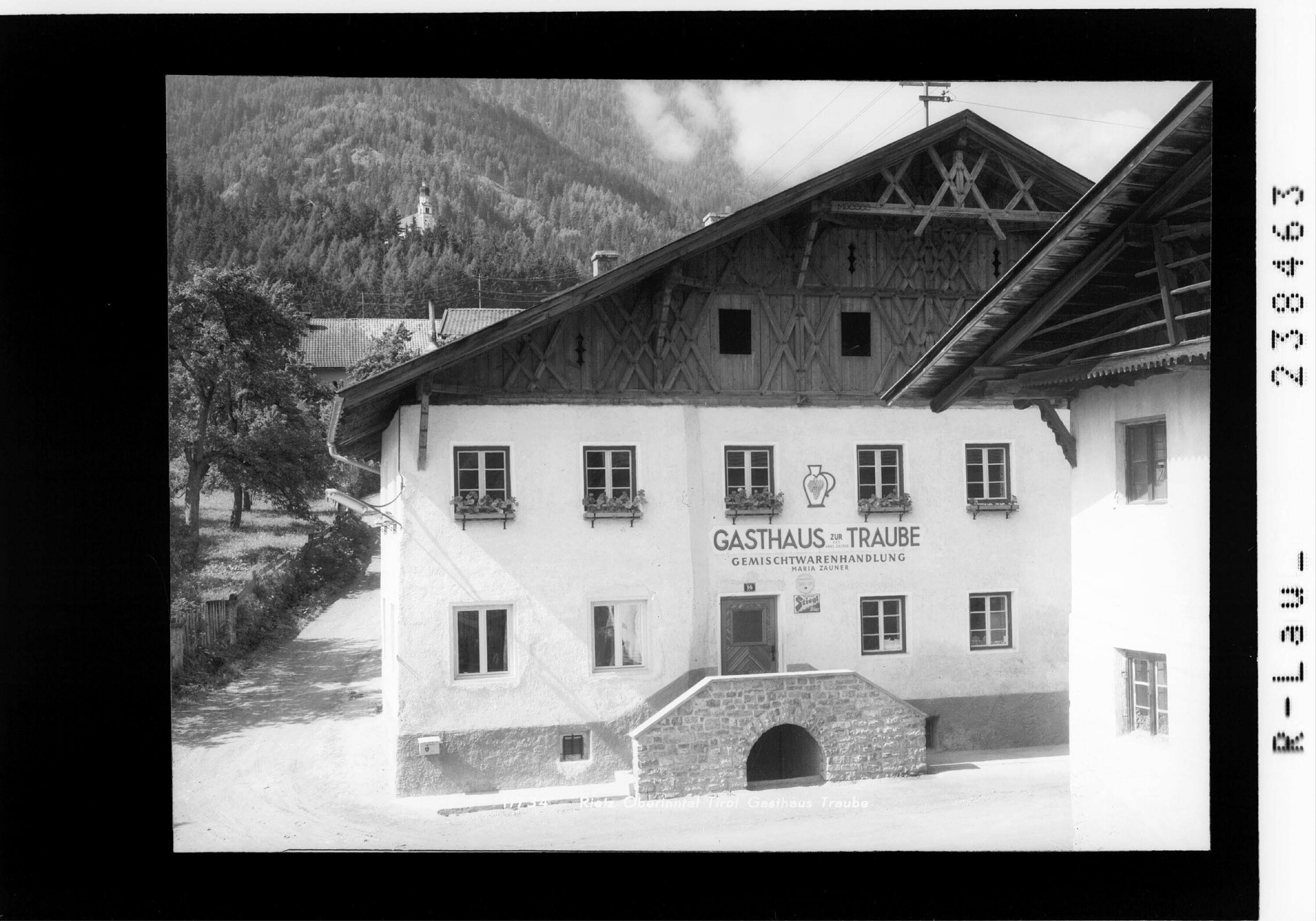 Rietz / Oberinntal in Tirol / Gasthaus Traube></div>


    <hr>
    <div class=