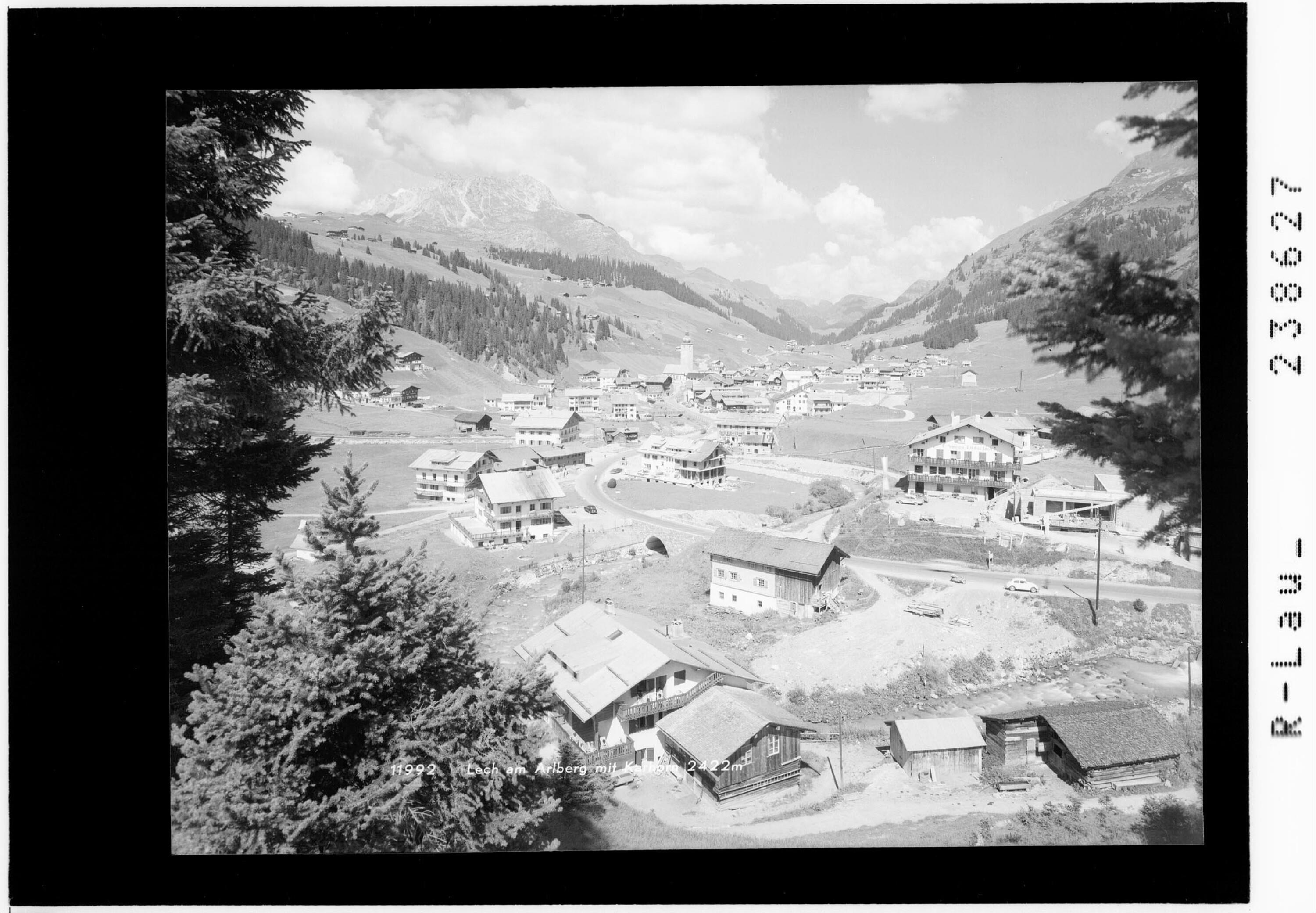 Lech am Arlberg mit Karhorn 2422 m></div>


    <hr>
    <div class=