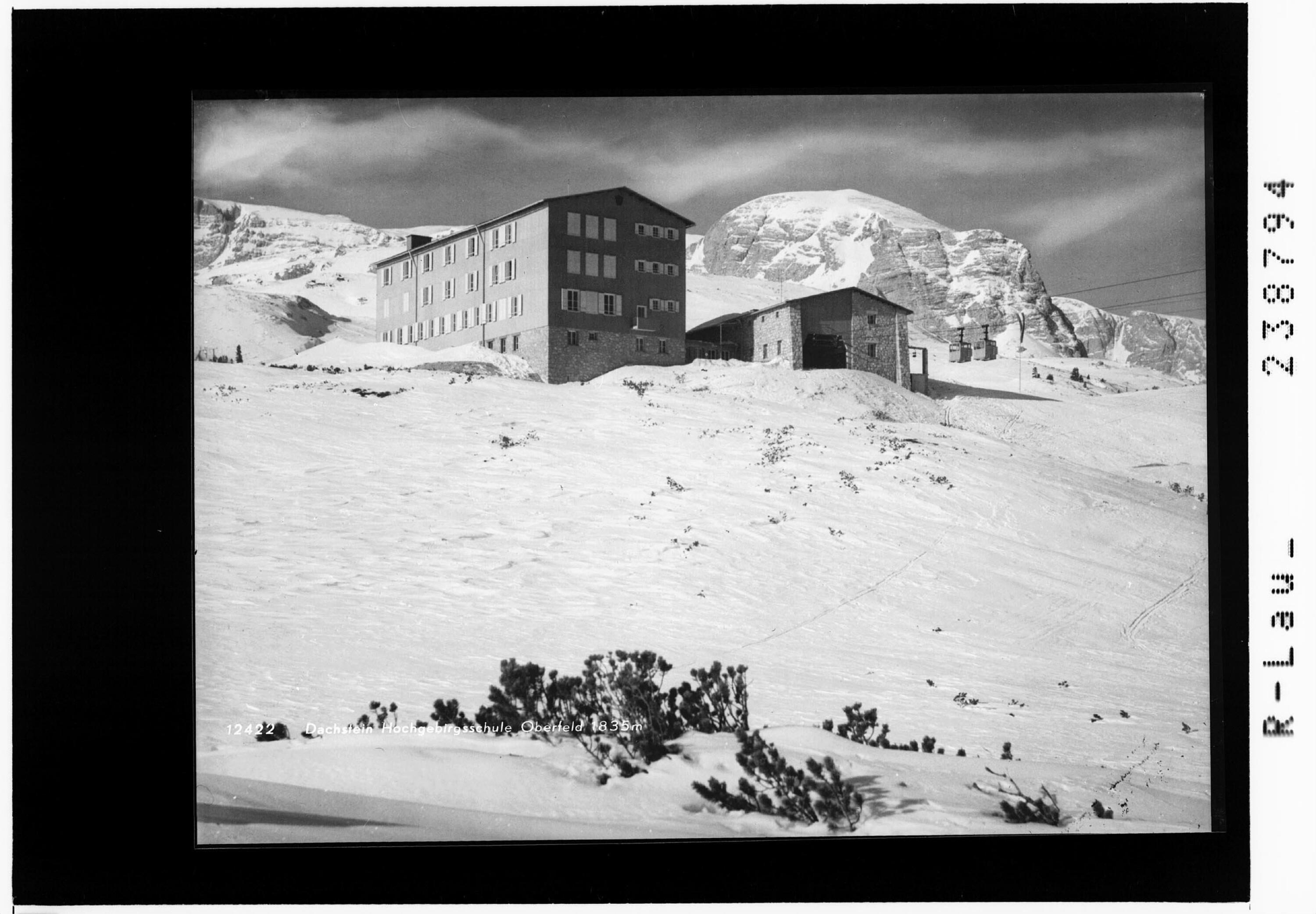 Dachstein / Hochgebirgsschule Oberfeld 1835 m></div>


    <hr>
    <div class=