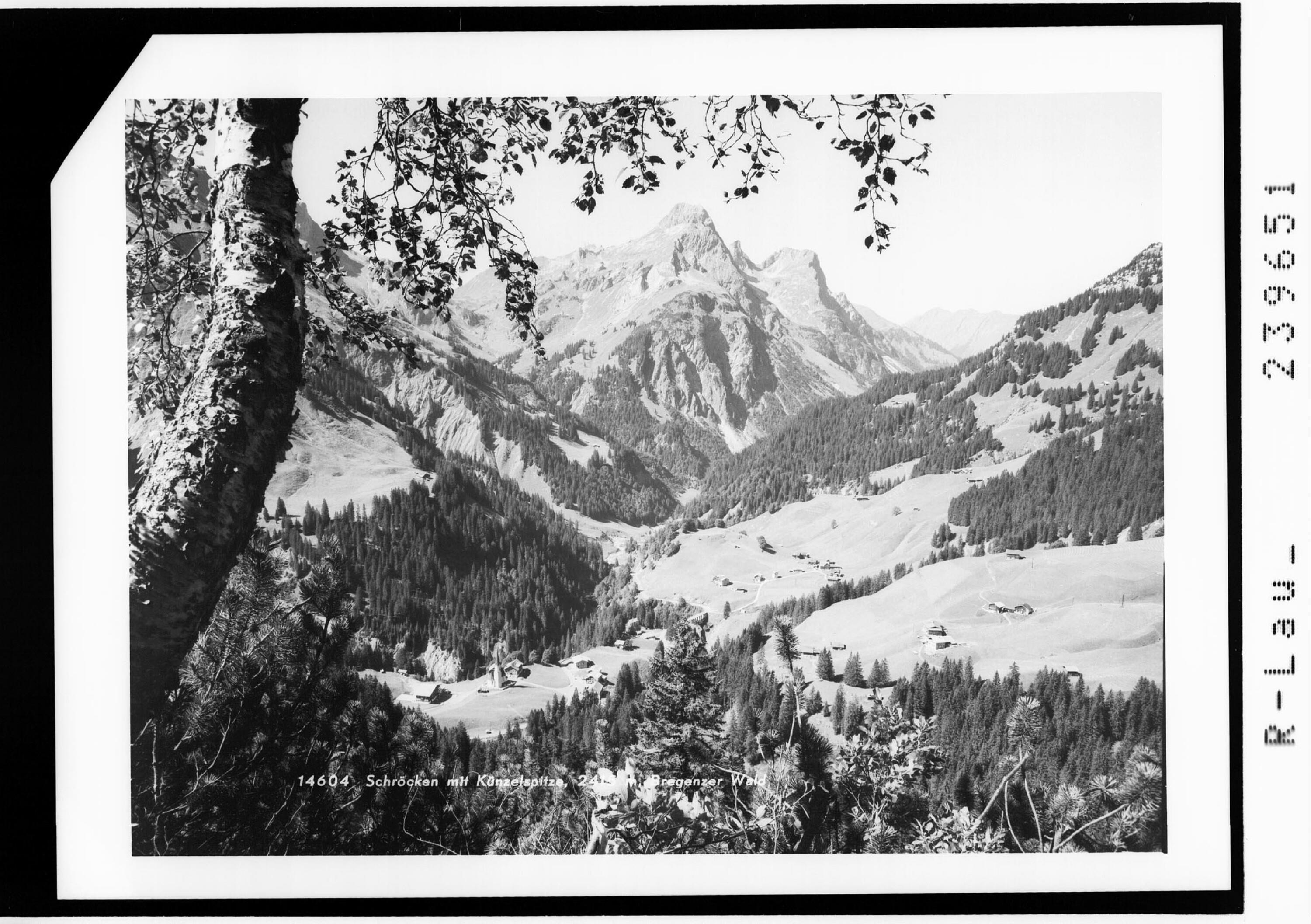 Schröcken mit Künzelspitze 2415 m / Bregenzer Wald></div>


    <hr>
    <div class=