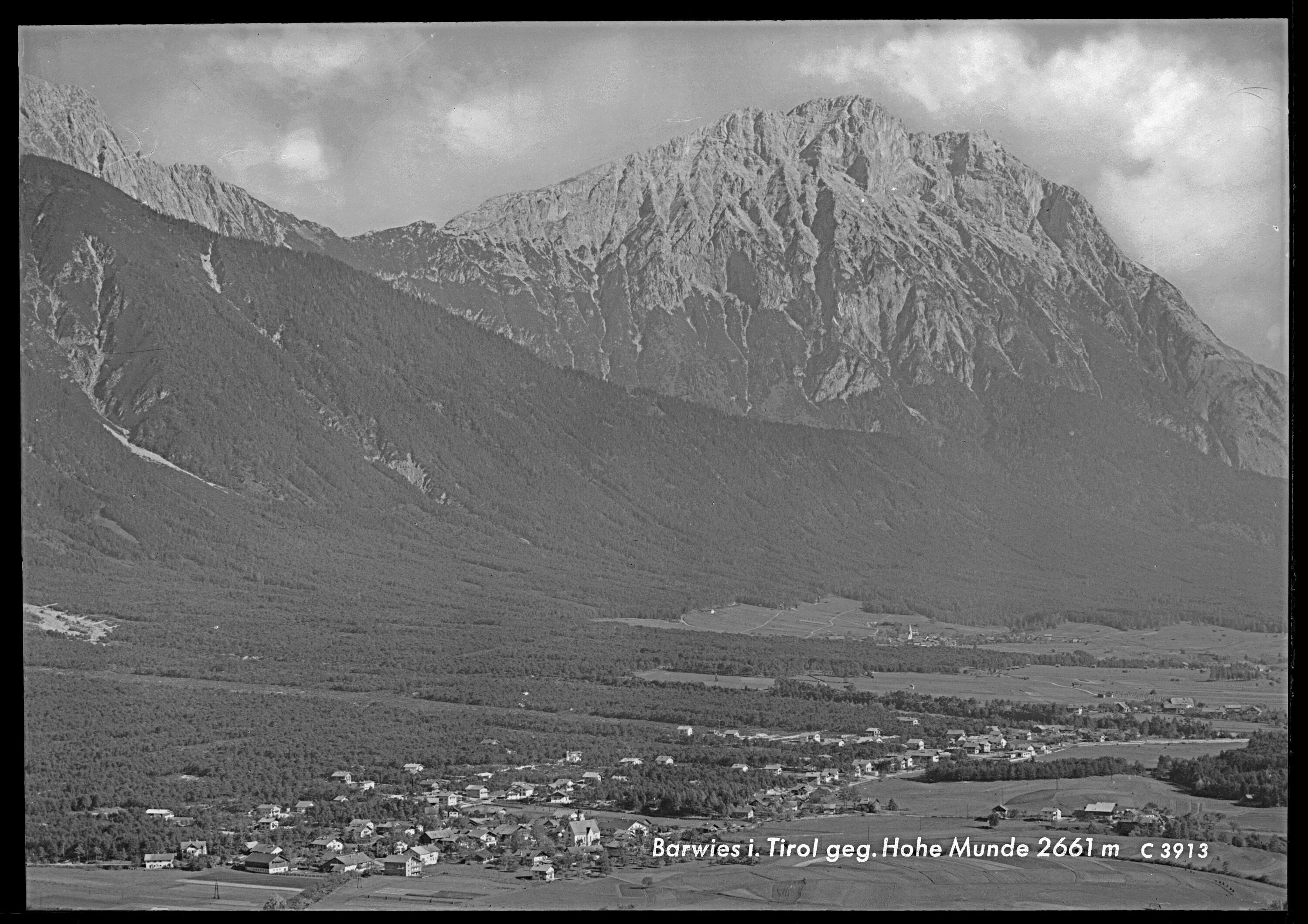 Barwies in Tirol gegen Hohe Munde 2661 m></div>


    <hr>
    <div class=